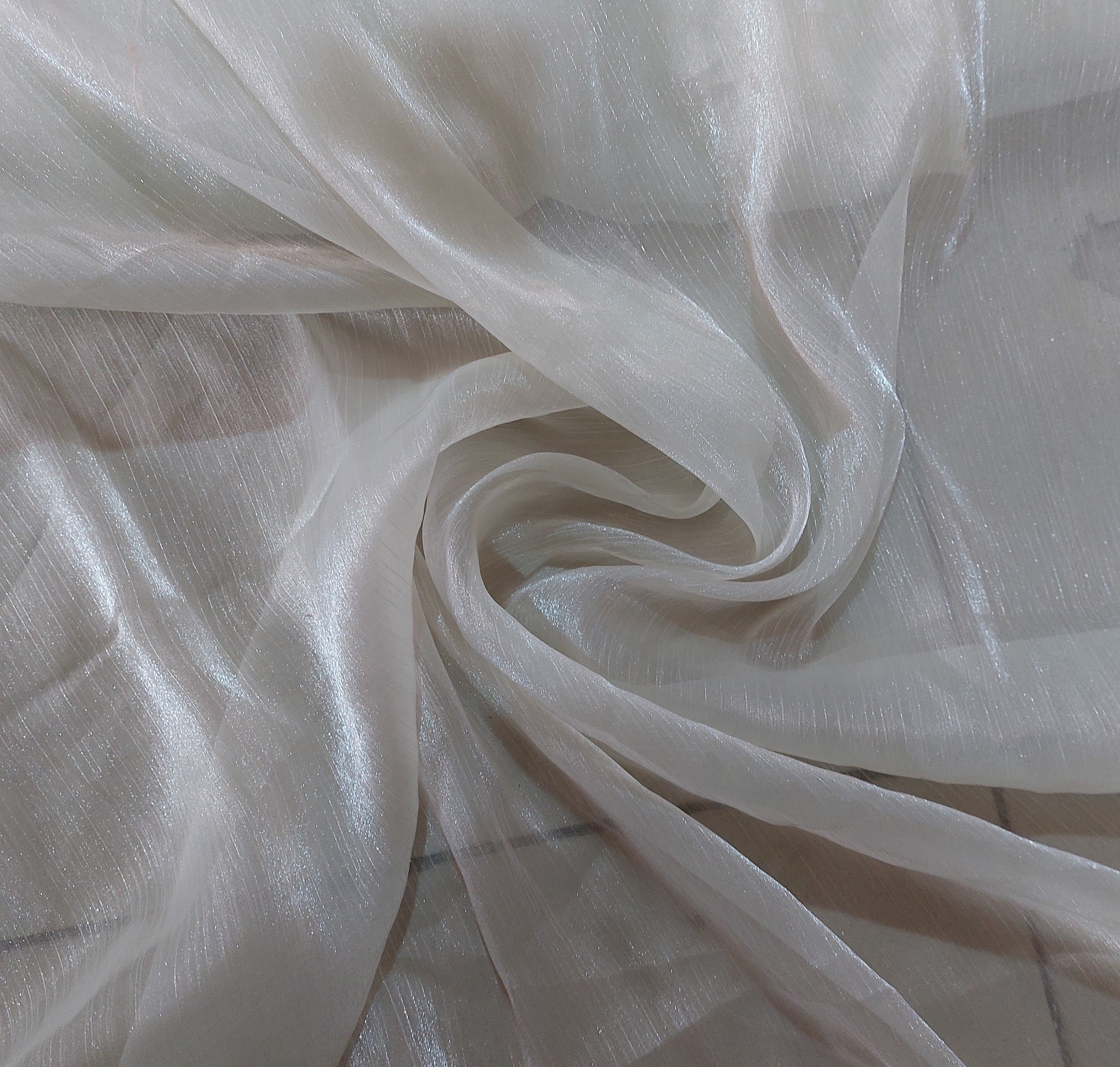Crinkle crepe organza