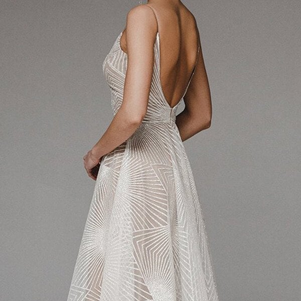 Elegant strappy V-neck dress 