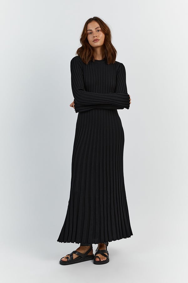 Long Sleeved Knit Midi Dress 