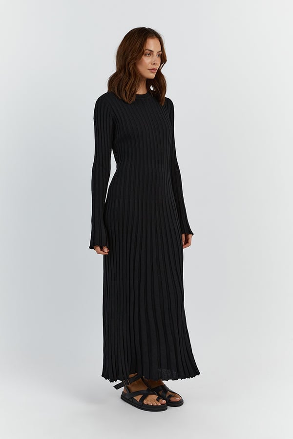 Long Sleeved Knit Midi Dress 