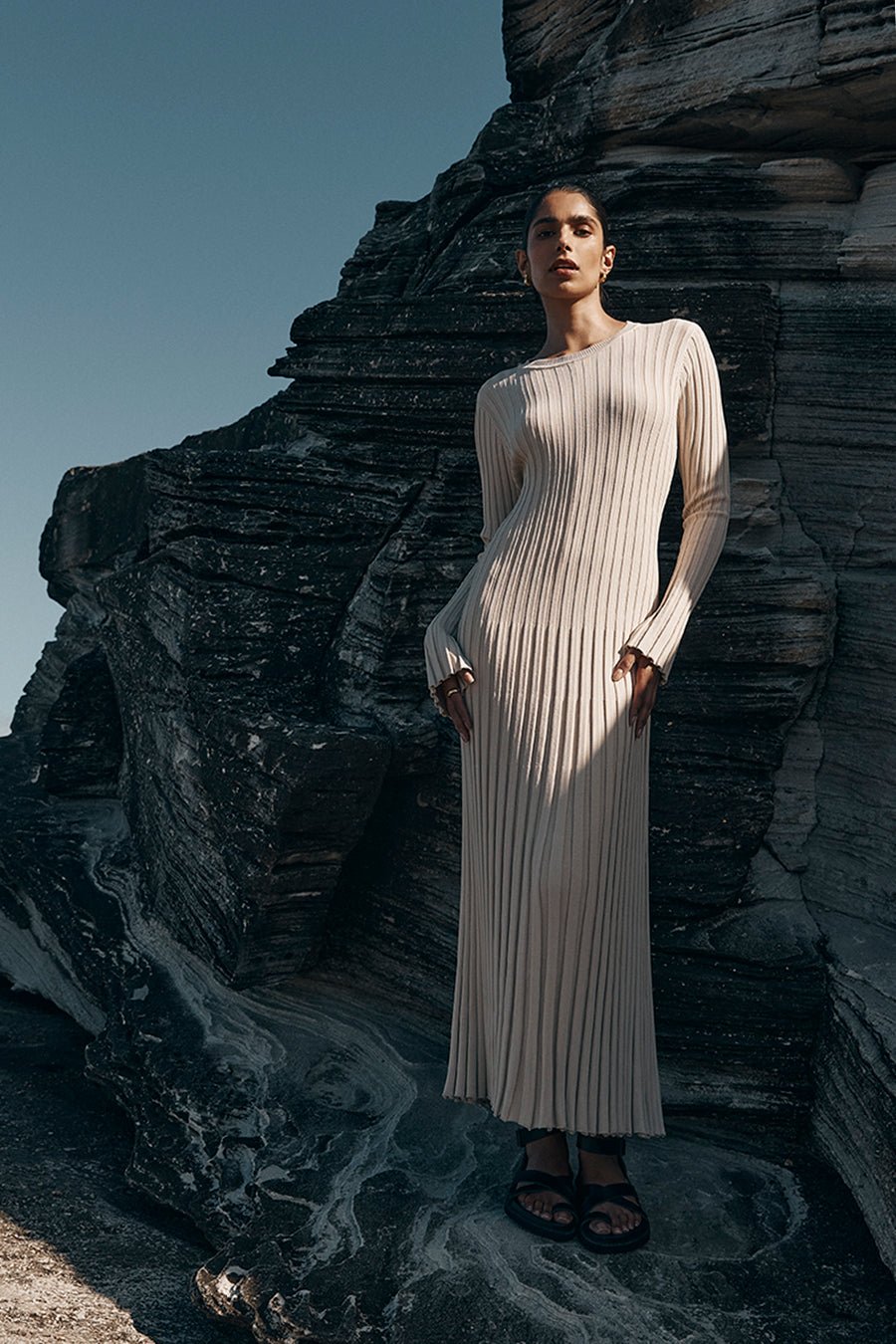 Long Sleeved Knit Midi Dress 