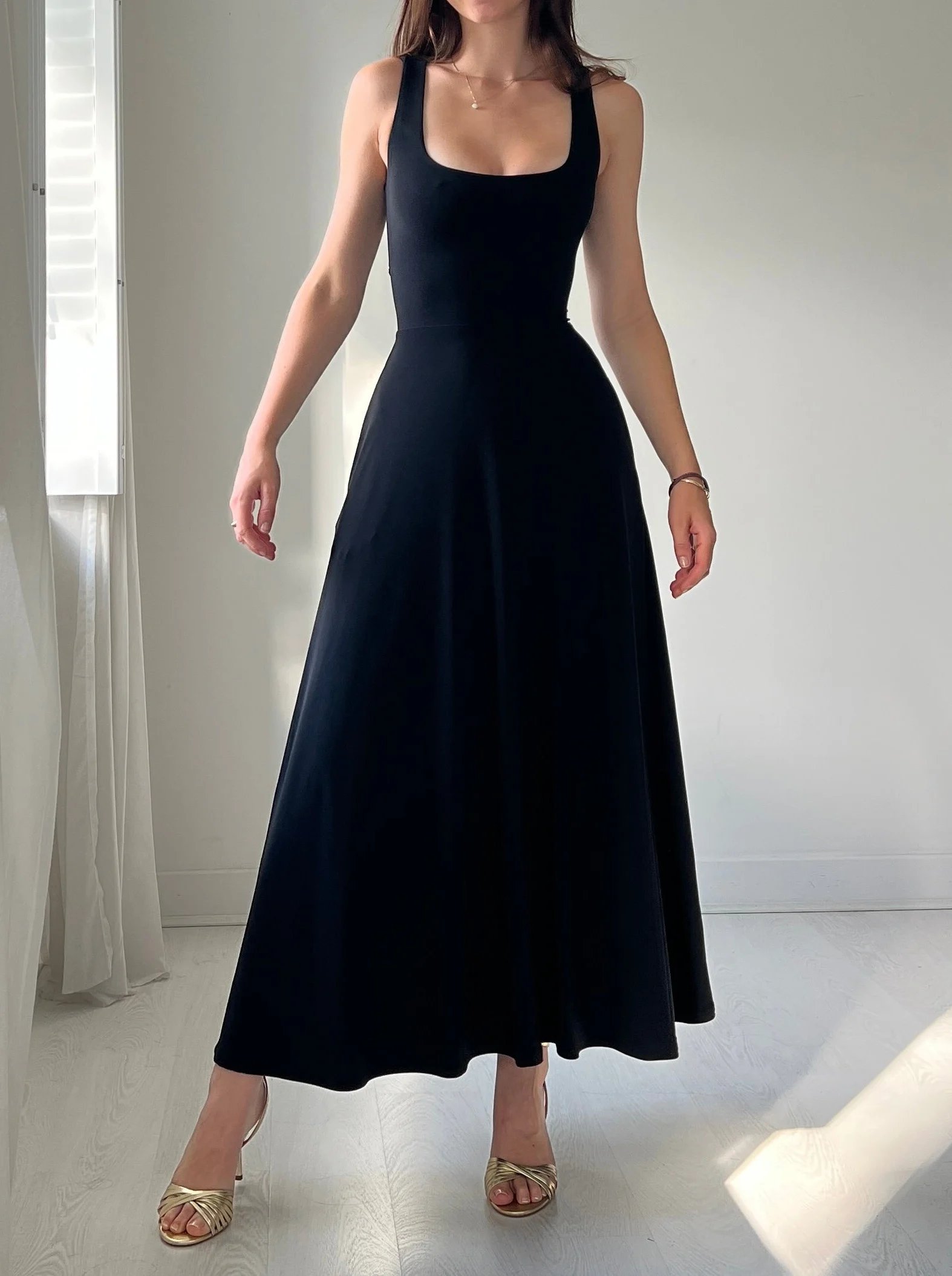 Audrey Reversible Midi Dress in Organic Bamboo with Pockets 