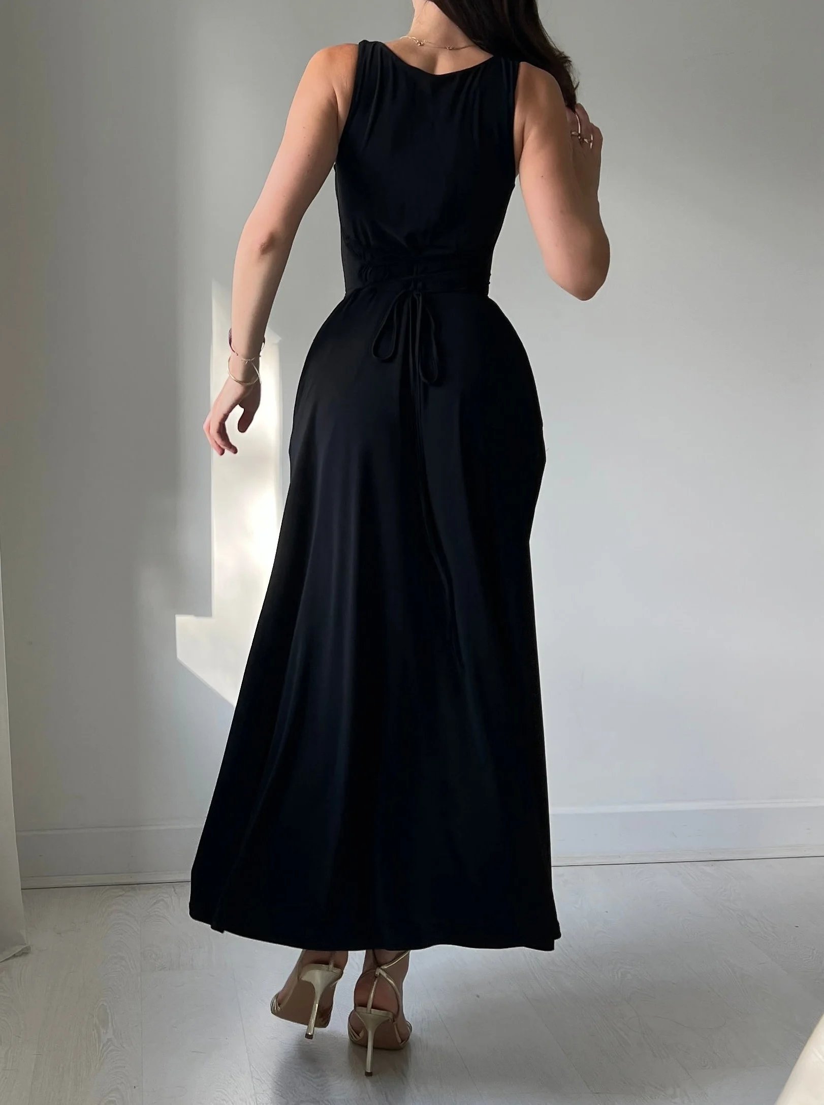 Audrey Reversible Midi Dress in Organic Bamboo with Pockets 
