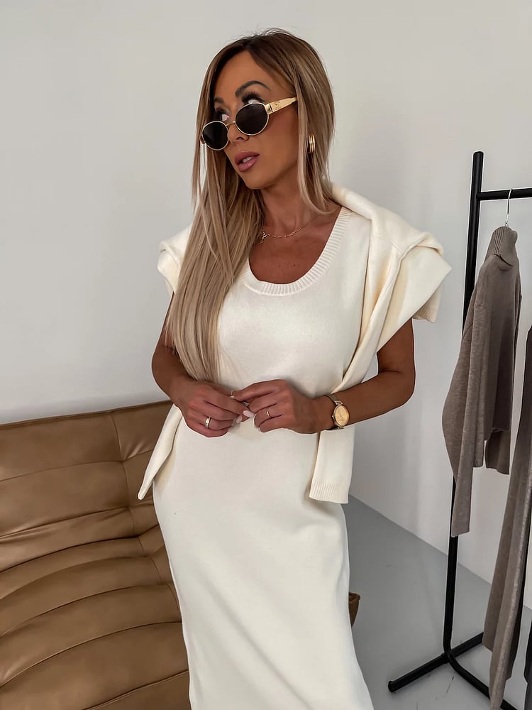 ??Midi Dress and Turtle Neck Sweater Set 