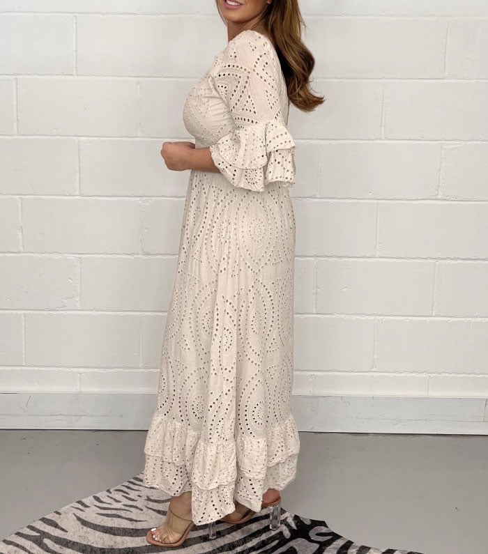 ??HOT SALE - 49% OFF??Embroidery Anglaise Frill Sleeve Midi Dress 