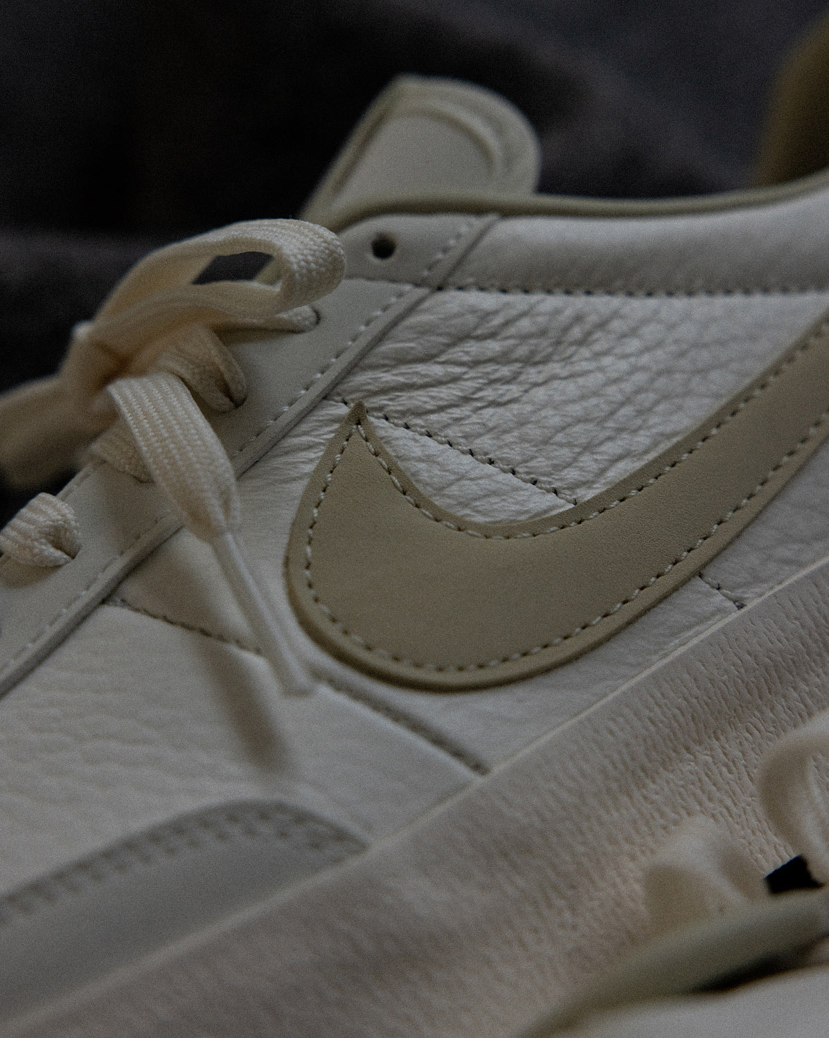 (Buy 1 pair and get 2 pairs free, get 3 pairs of shoes for the price of 1 pair)Nike Killshot 2 *Leather*