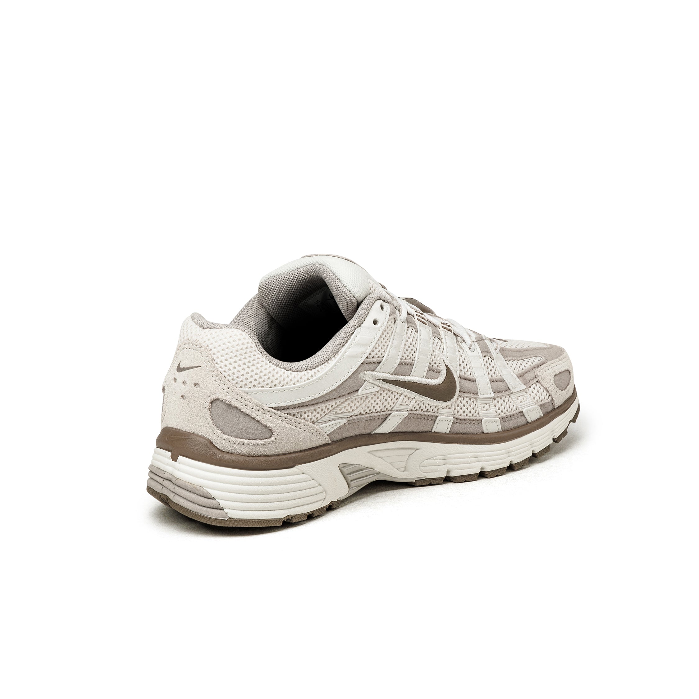 (Buy 1 pair and get 2 pairs free, get 3 pairs of shoes for the price of 1 pair)Nike Wmns P-6000