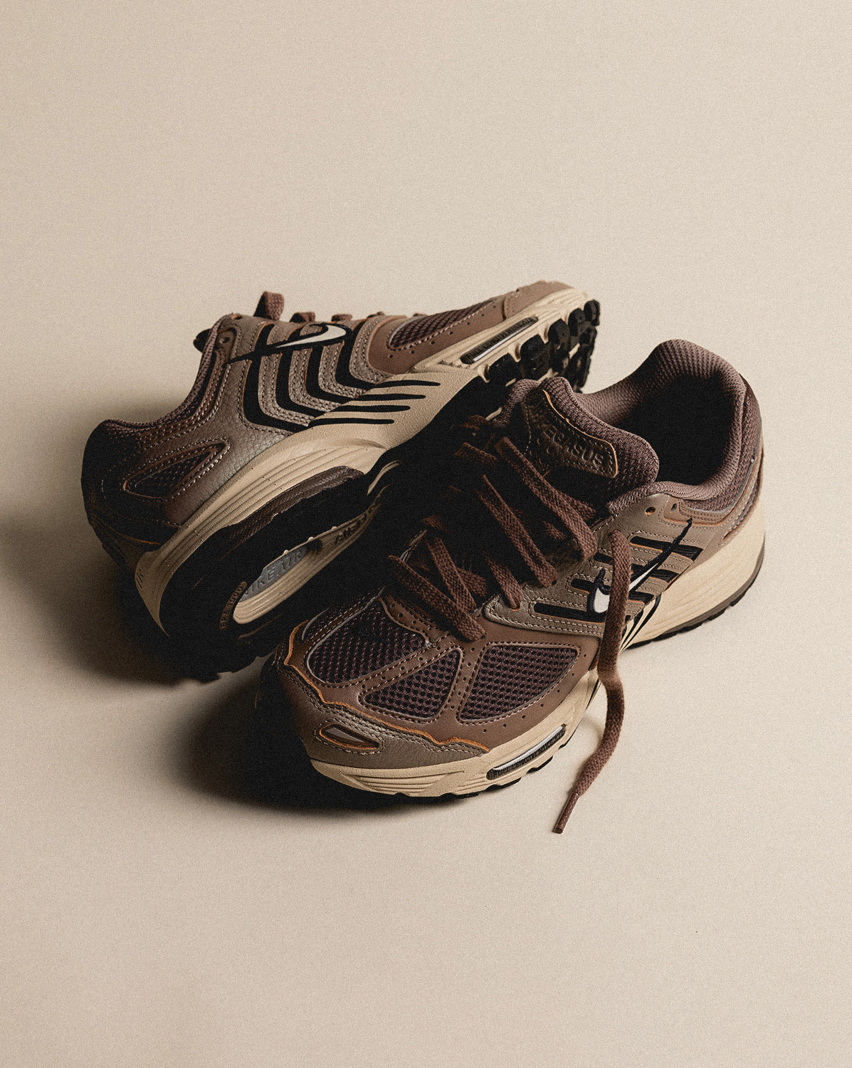 (Buy 1 pair and get 2 pairs free, get 3 pairs of shoes for the price of 1 pair)Nike Wmns Air Pegasus 2005 C.O.R.