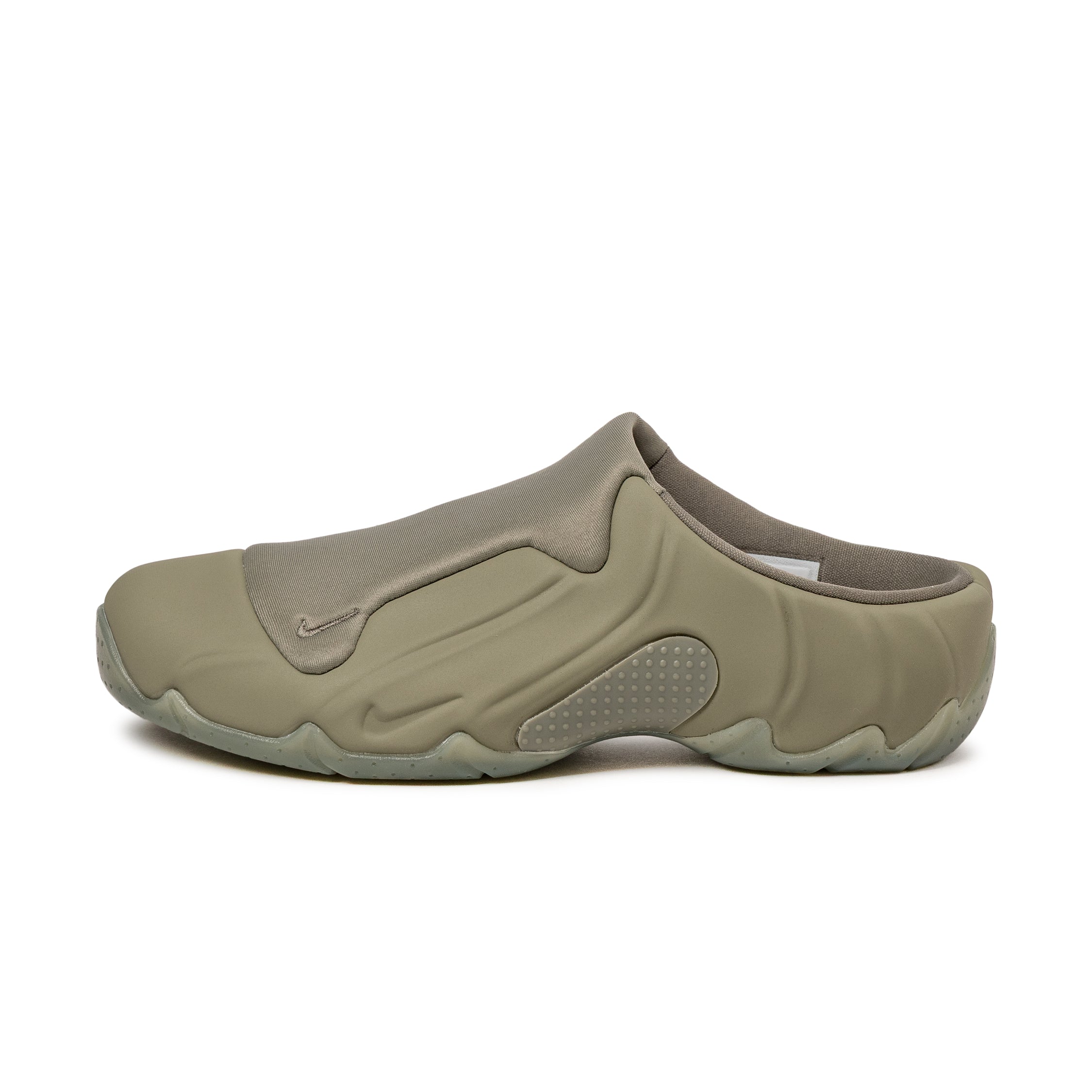 (Buy 1 pair and get 2 pairs free, get 3 pairs of shoes for the price of 1 pair)Nike Clogposite