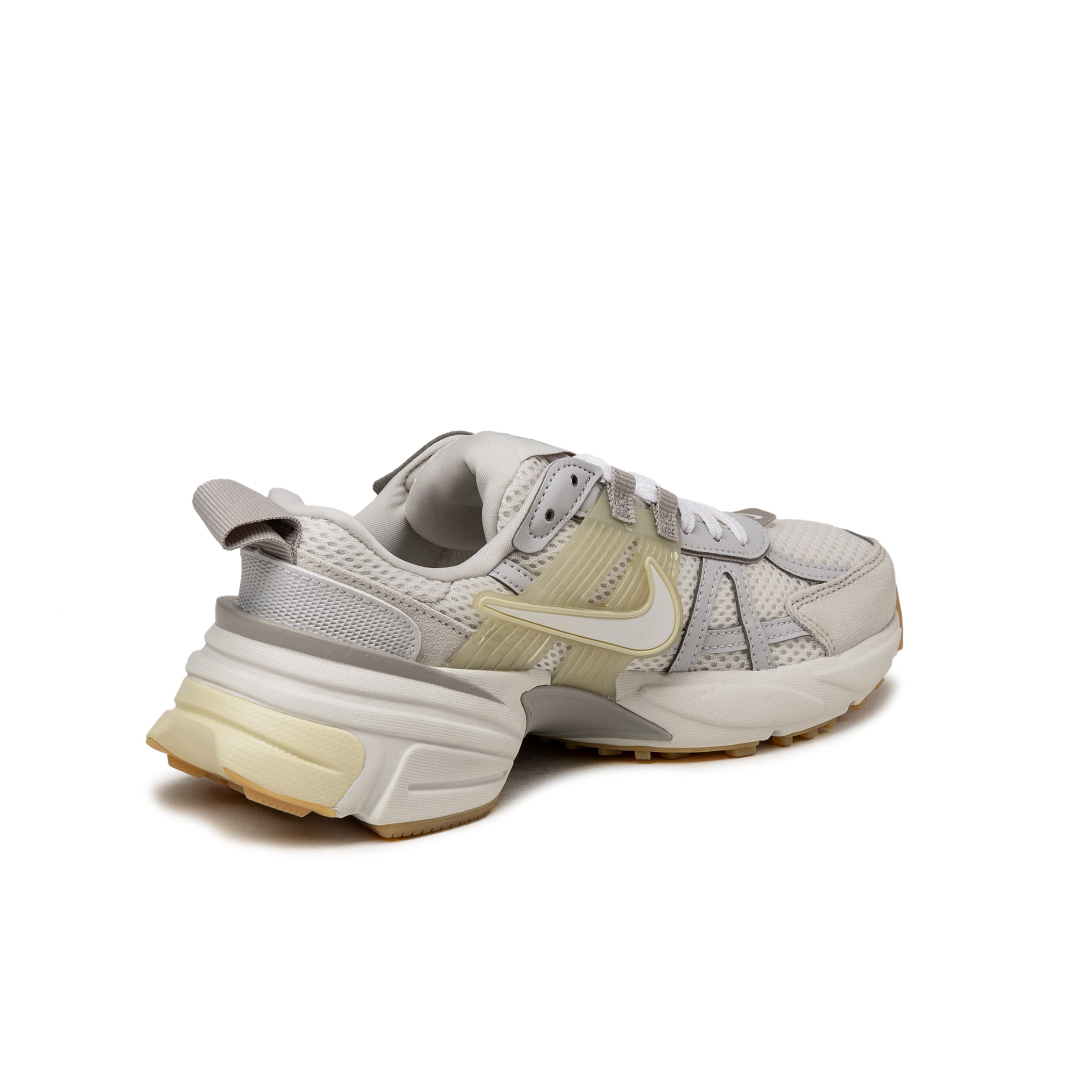 (Buy 1 pair and get 2 pairs free, get 3 pairs of shoes for the price of 1 pair)Nike Wmns V2K Run