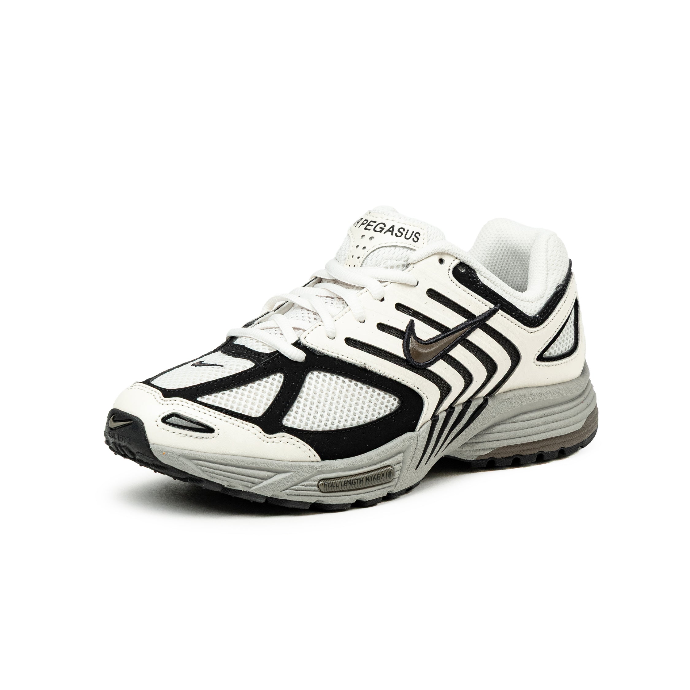 (Buy 1 pair and get 2 pairs free, get 3 pairs of shoes for the price of 1 pair)Nike Air Pegasus 2005