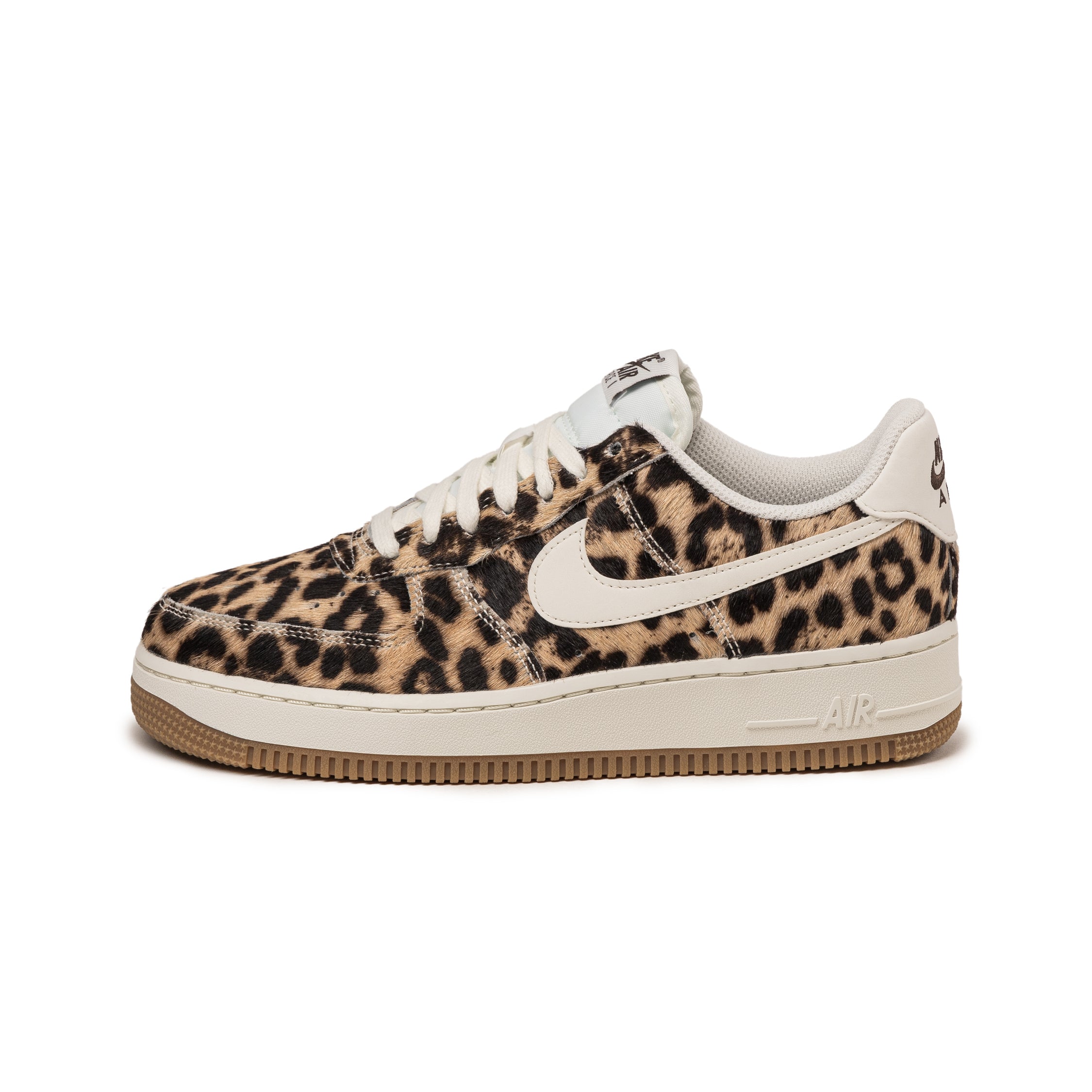 (Buy 1 pair and get 2 pairs free, get 3 pairs of shoes for the price of 1 pair)Nike Wmns Air Force 1 '07