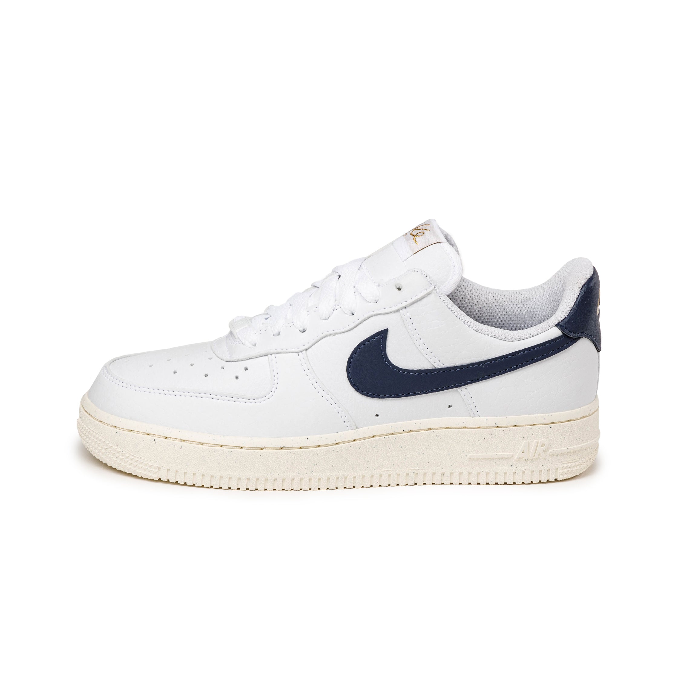 (Buy 1 pair and get 2 pairs free, get 3 pairs of shoes for the price of 1 pair)Nike Wmns Air Force 1 '07 *Next Nature*