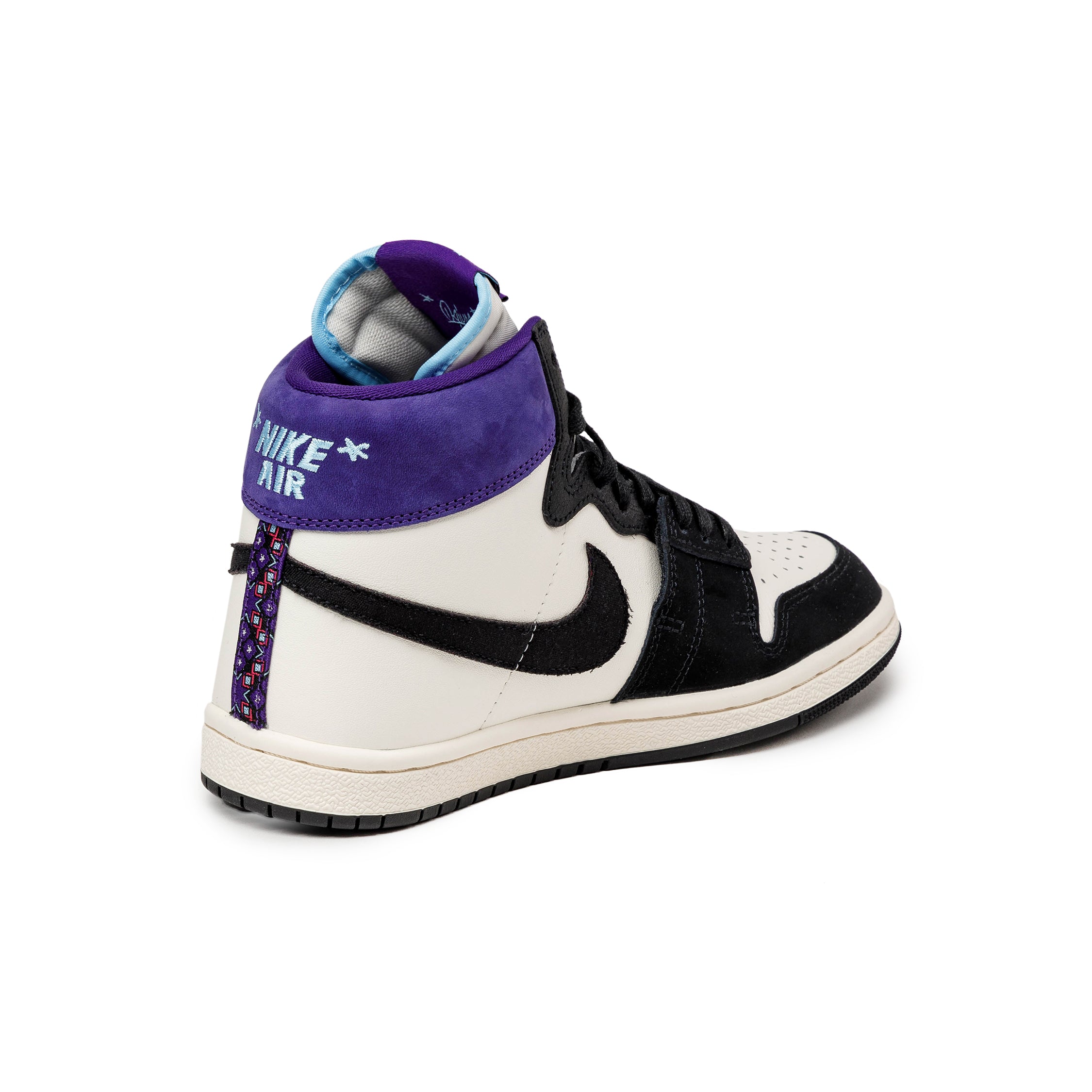 (Buy 1 pair and get 2 pairs free, get 3 pairs of shoes for the price of 1 pair)Nike x Opium Paris Wmns Jordan Air Ship PE SP