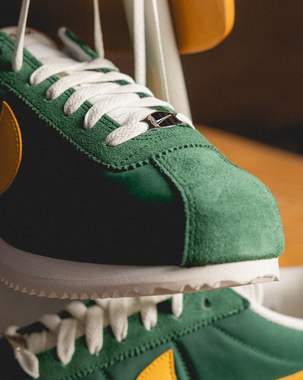 (Buy 1 pair and get 2 pairs free, get 3 pairs of shoes for the price of 1 pair)Nike Cortez TXT *Oregon*