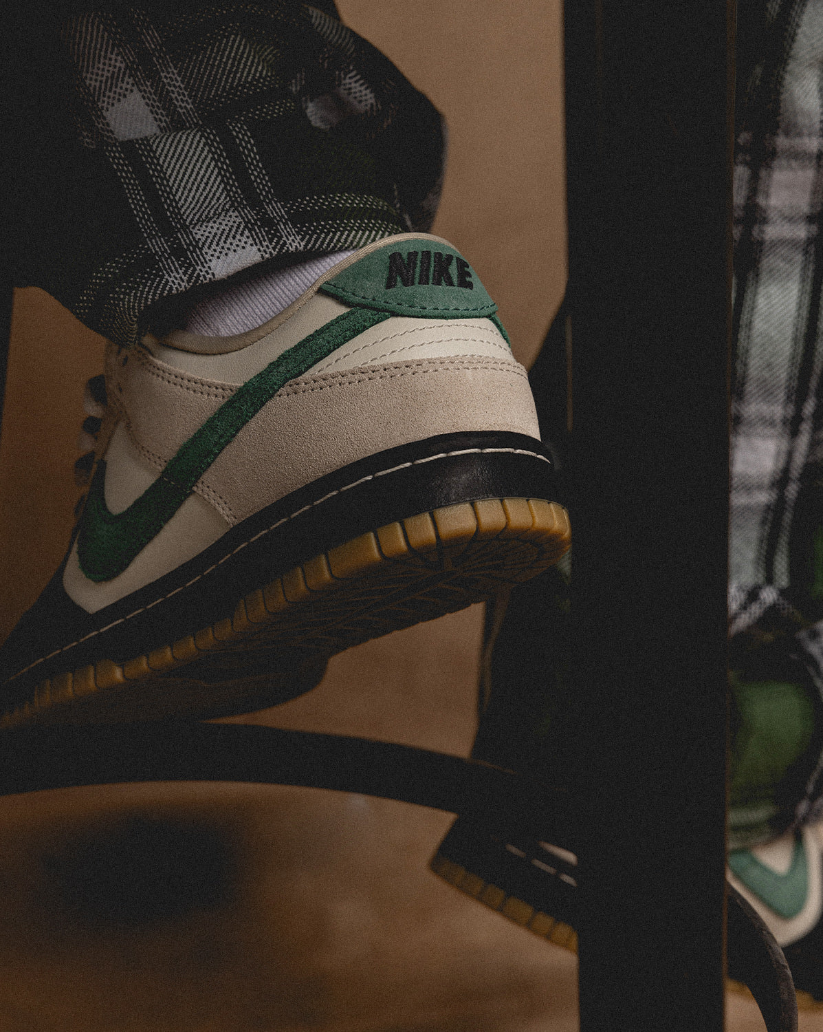 (Buy 1 pair and get 2 pairs free, get 3 pairs of shoes for the price of 1 pair)Nike Dunk Low QS *Bicoastal*
