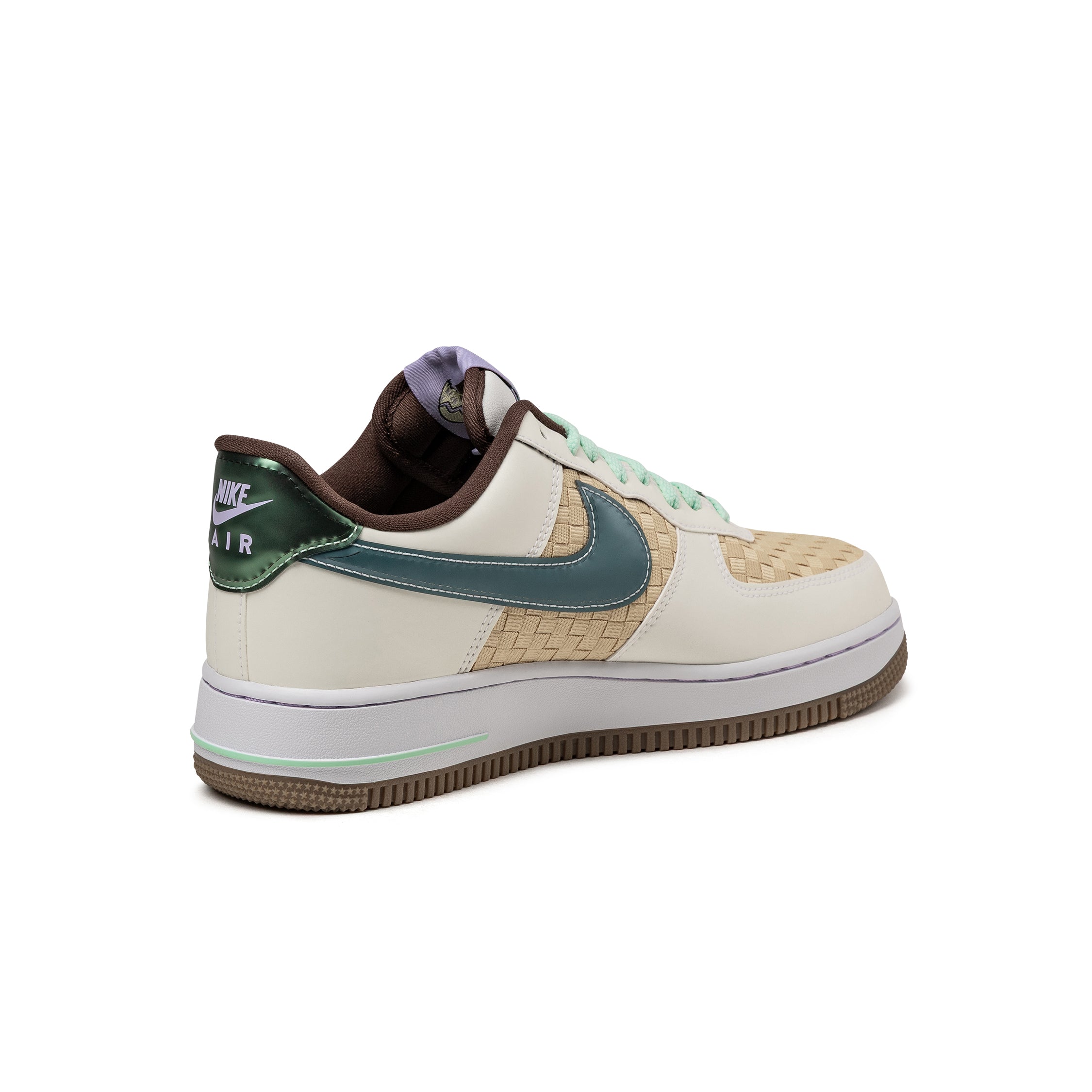 (Buy 1 pair and get 2 pairs free, get 3 pairs of shoes for the price of 1 pair)Nike Air Force 1 Retro QS *Easter*
