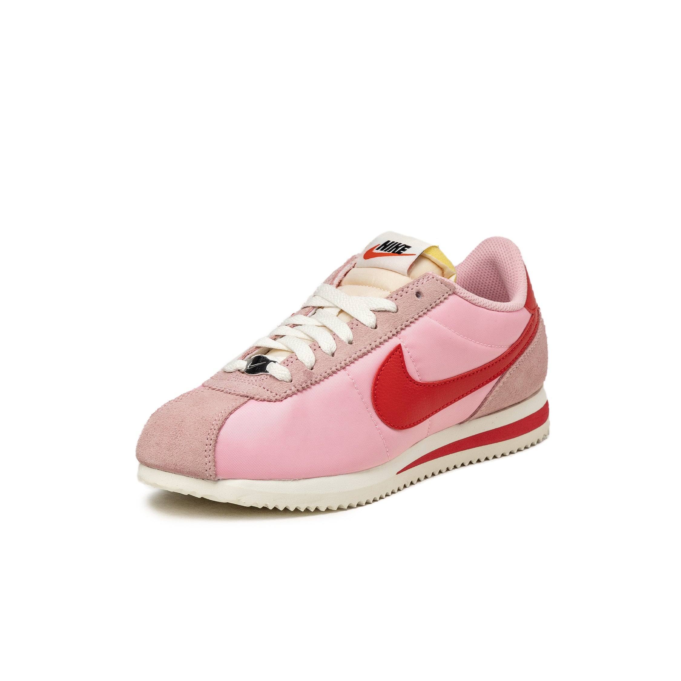 (Buy 1 pair and get 2 pairs free, get 3 pairs of shoes for the price of 1 pair)Nike Wmns Cortez TXT