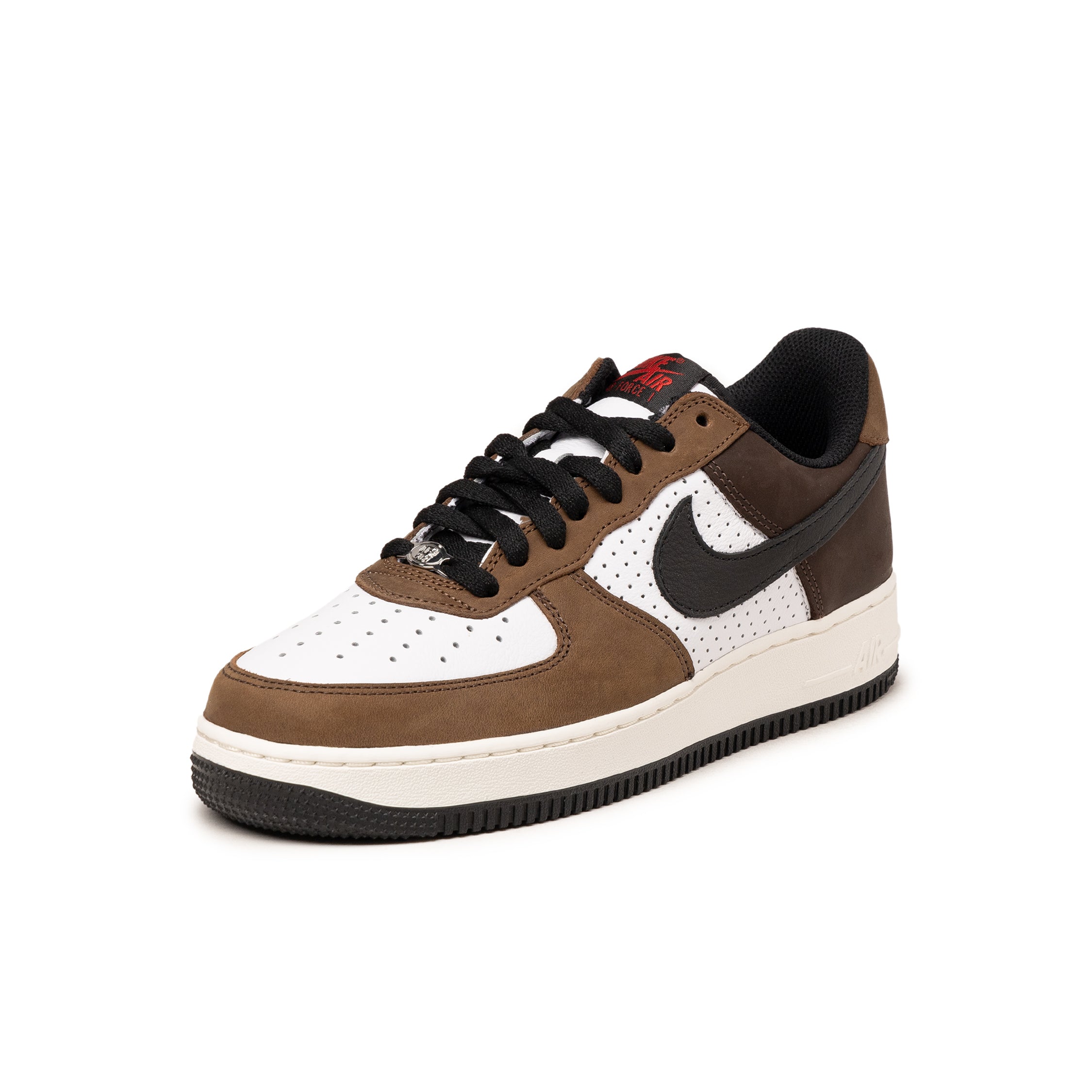 (Buy 1 pair and get 2 pairs free, get 3 pairs of shoes for the price of 1 pair)Nike Air Force 1 Low Retro