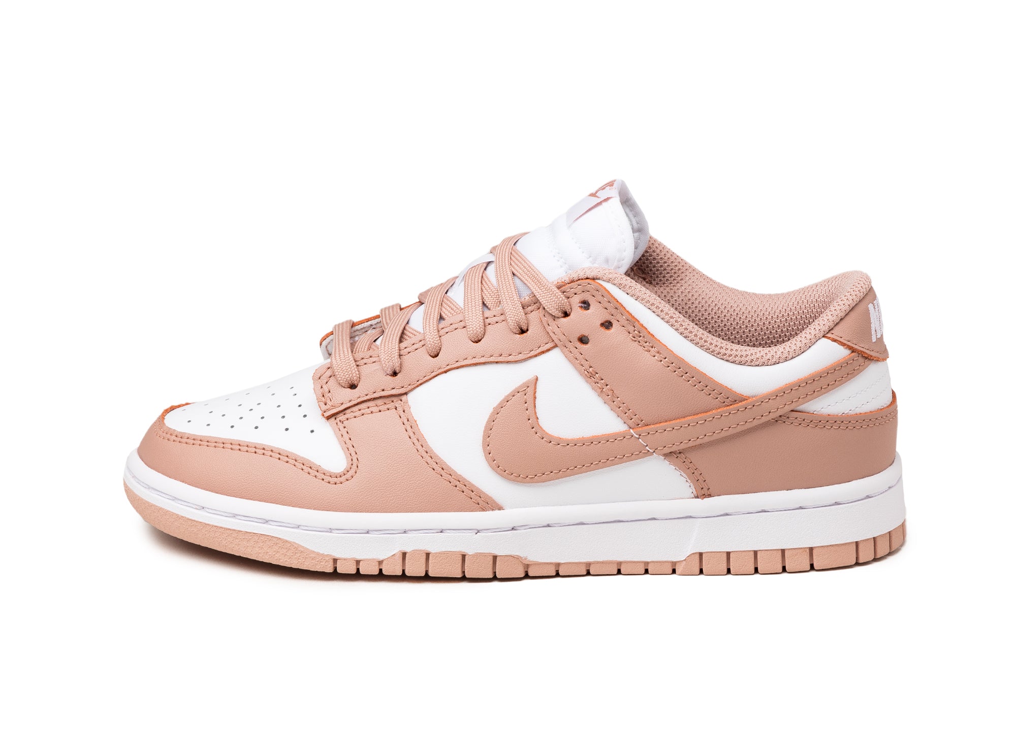 (Buy 1 pair and get 2 pairs free, get 3 pairs of shoes for the price of 1 pair)Nike Wmns Dunk Low *Rose Whisper*