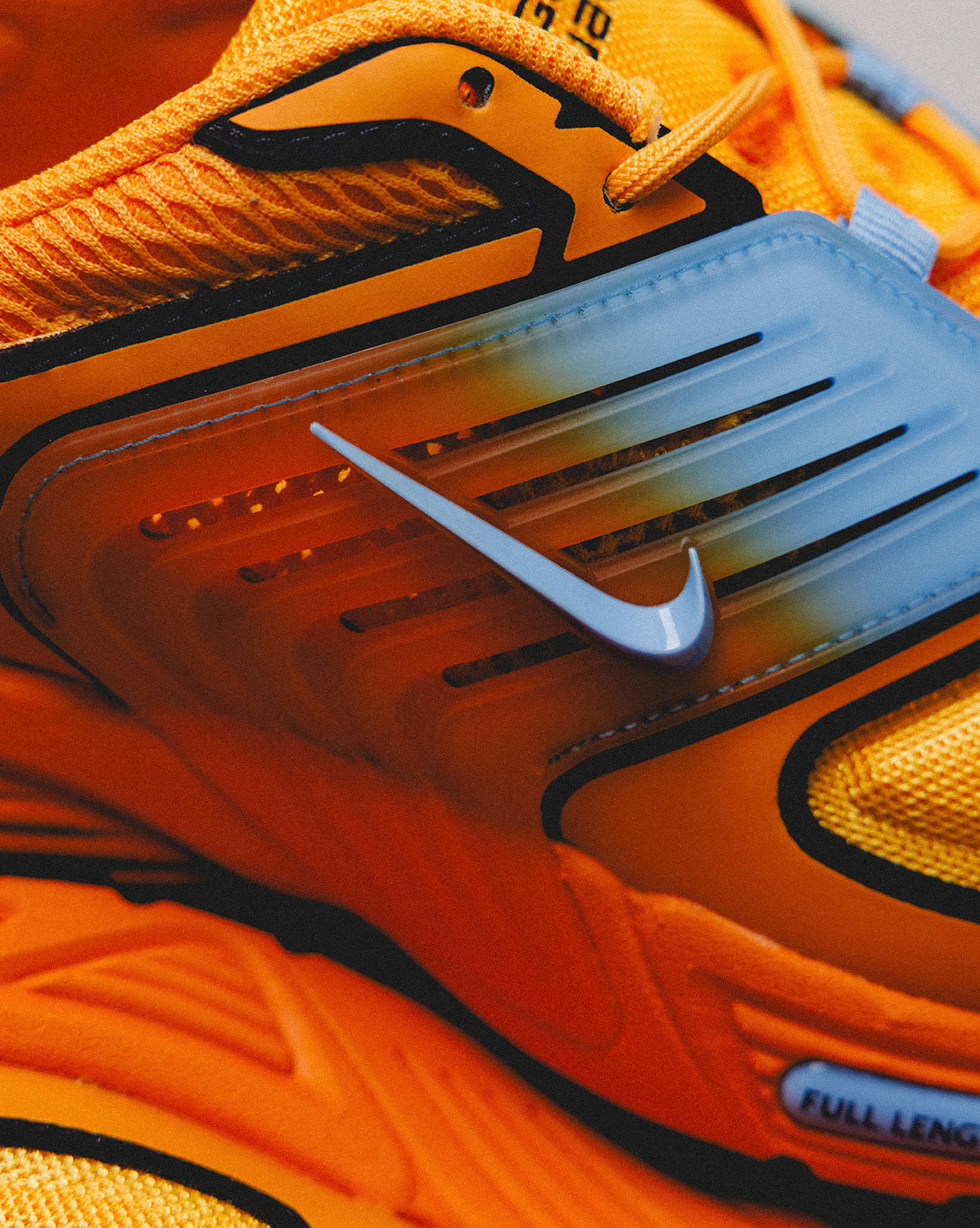 (Buy 1 pair and get 2 pairs free, get 3 pairs of shoes for the price of 1 pair)Nike Air Pegasus Wave