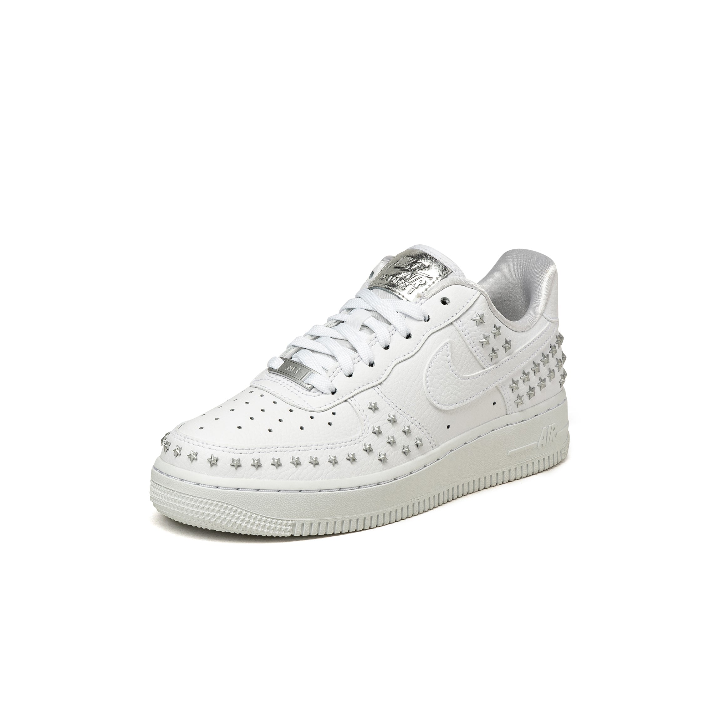 (Buy 1 pair and get 2 pairs free, get 3 pairs of shoes for the price of 1 pair)Nike Wmns Air Force 1 '07 XX