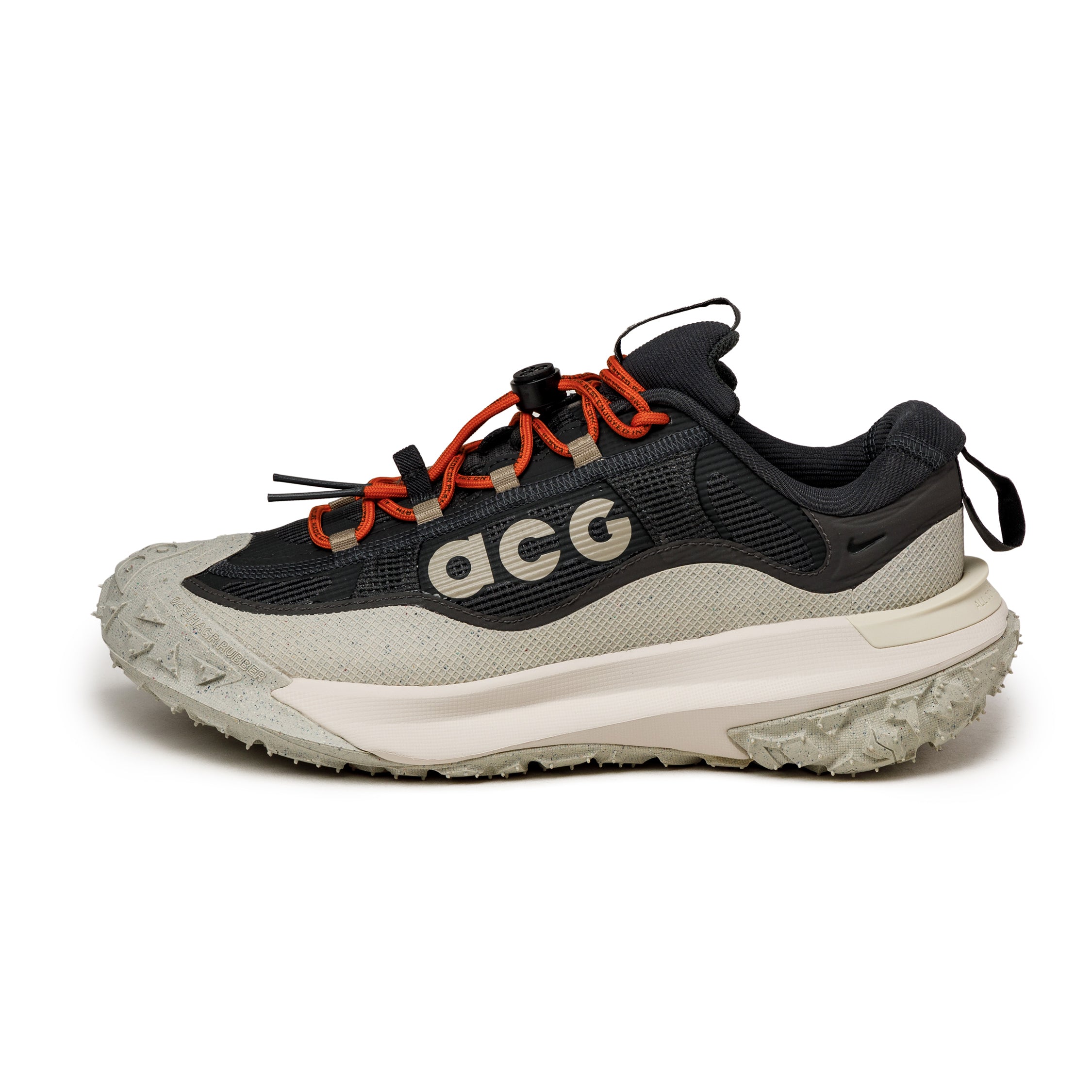 (Buy 1 pair and get 2 pairs free, get 3 pairs of shoes for the price of 1 pair)Nike ACG Mountain Fly 2 Low *GTX*
