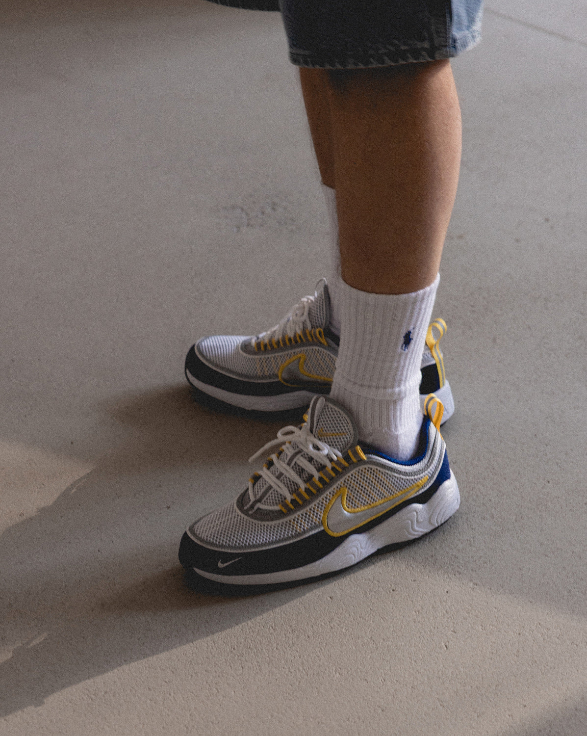 (Buy 1 pair and get 2 pairs free, get 3 pairs of shoes for the price of 1 pair)Nike Air Zoom Spiridon SP