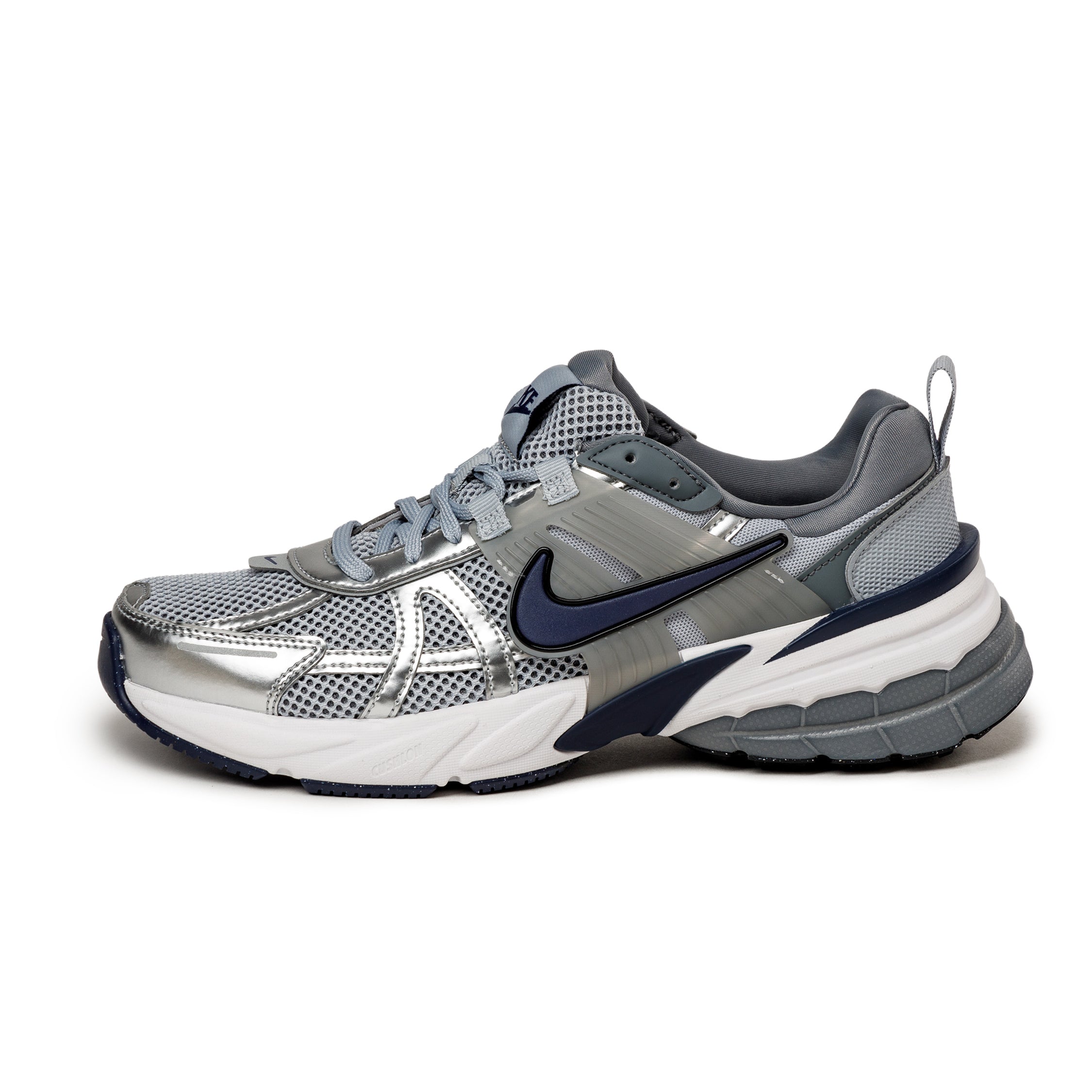 (Buy 1 pair and get 2 pairs free, get 3 pairs of shoes for the price of 1 pair)Nike V2K Run