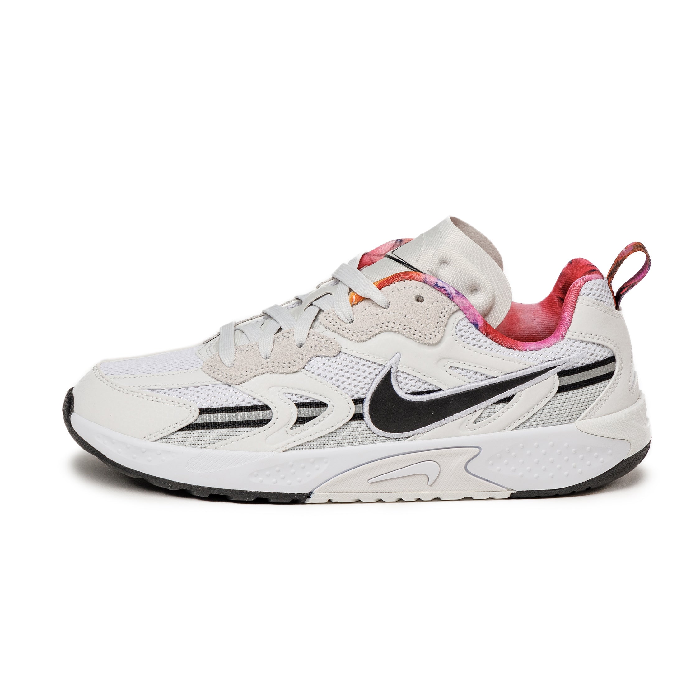 (Buy 1 pair and get 2 pairs free, get 3 pairs of shoes for the price of 1 pair)Nike x Futura Wmns Jam Train