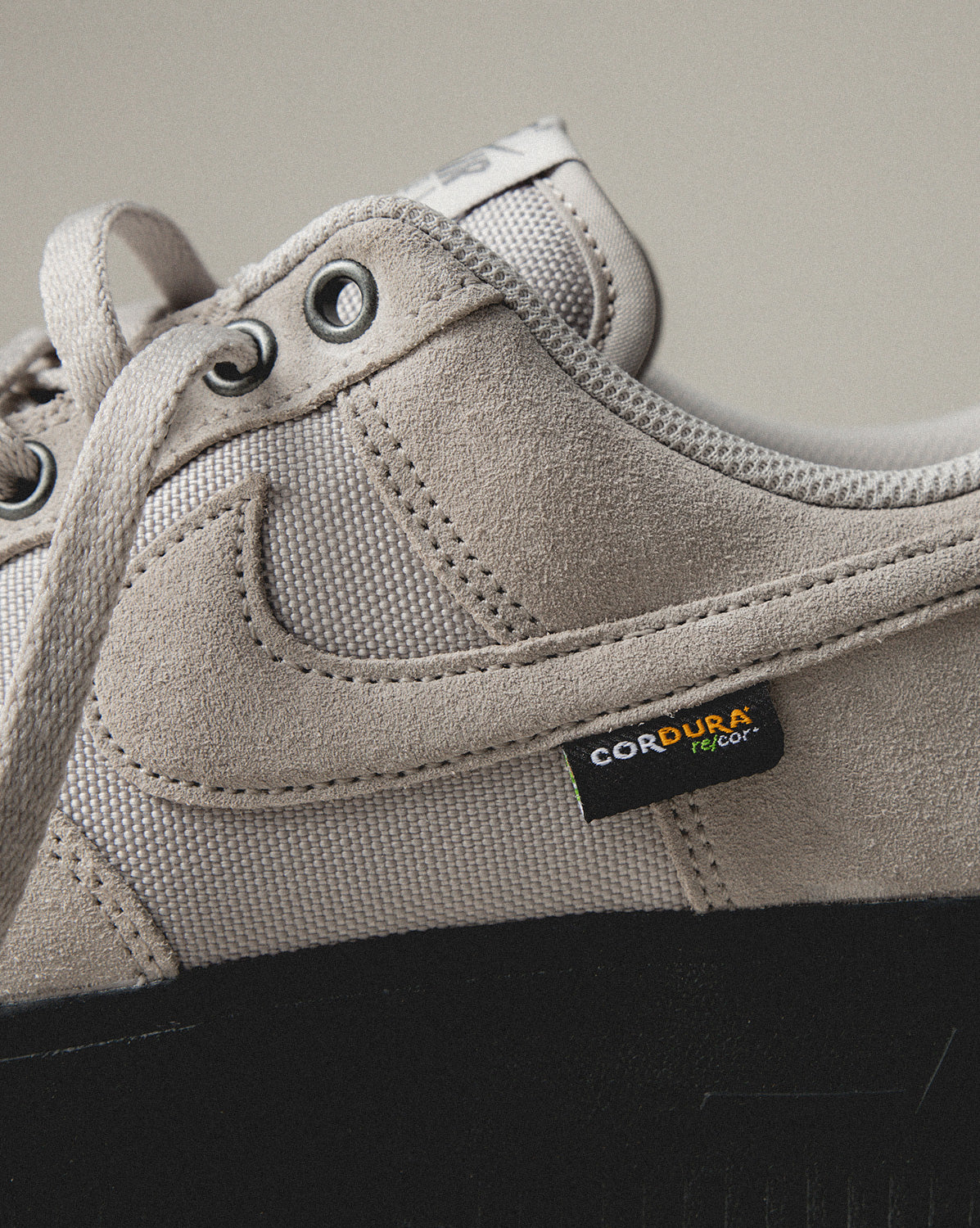 (Buy 1 pair and get 2 pairs free, get 3 pairs of shoes for the price of 1 pair)Nike Air Force 1 '07 *Cordura*