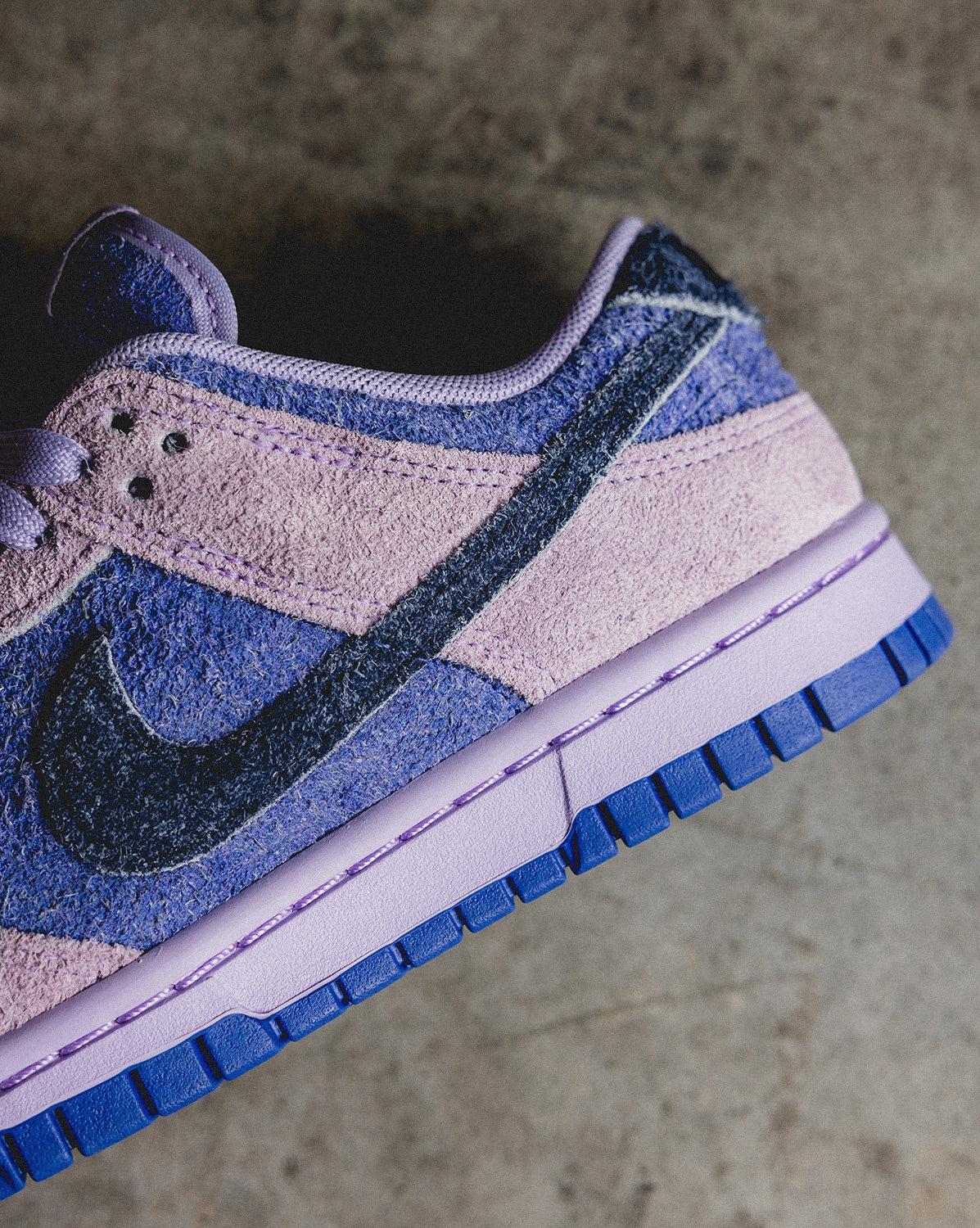 (Buy 1 pair and get 2 pairs free, get 3 pairs of shoes for the price of 1 pair)Nike Wmns Dunk Low SE *Hydrangeas*