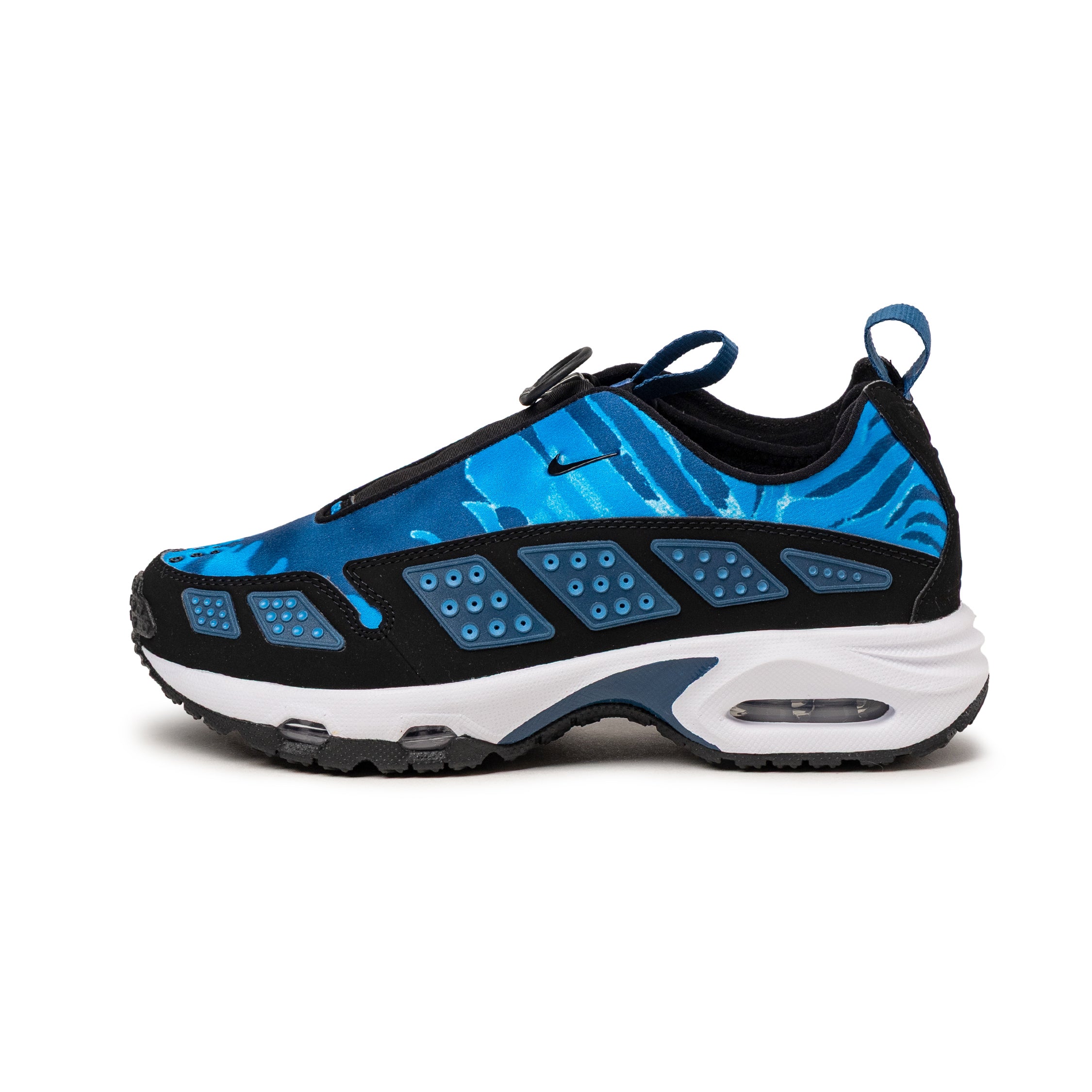 (Buy 1 pair and get 2 pairs free, get 3 pairs of shoes for the price of 1 pair)Nike Air Max SNDR *Camo*