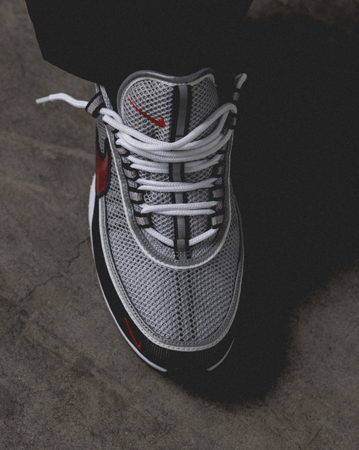 (Buy 1 pair and get 2 pairs free, get 3 pairs of shoes for the price of 1 pair)Nike Air Zoom Spiridon OG