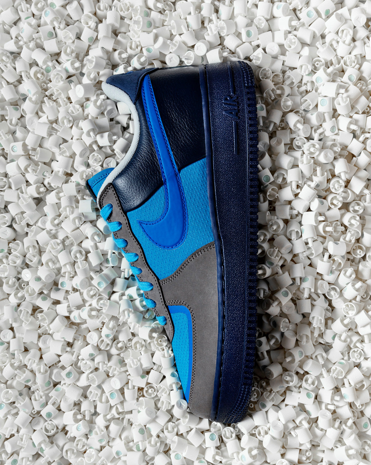 （Buy 1 pair and get 2 pairs free, get 3 pairs of shoes for the price of 1 pair）Nike x Stash Air Force 1 Low SP