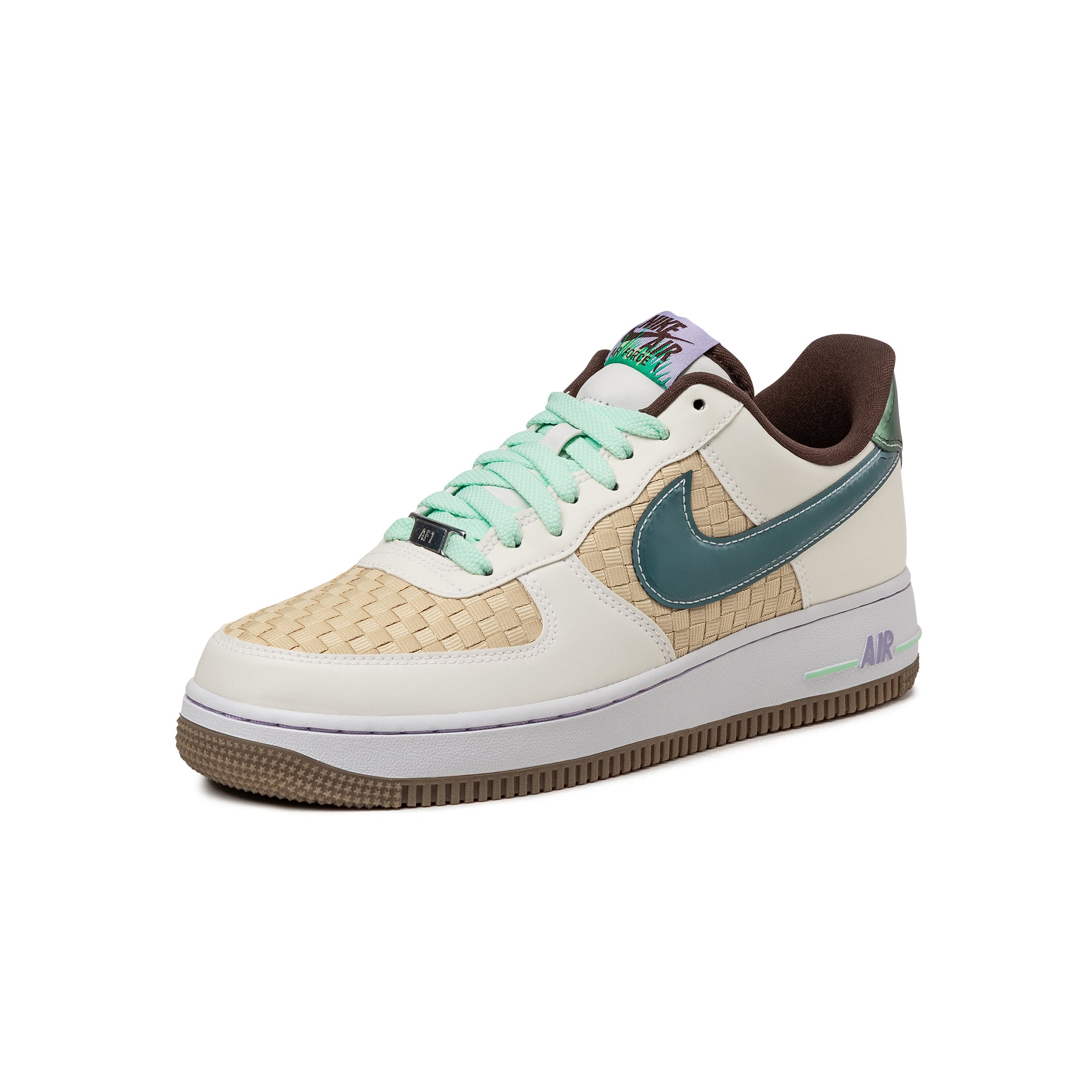(Buy 1 pair and get 2 pairs free, get 3 pairs of shoes for the price of 1 pair)Nike Air Force 1 Retro QS *Easter*