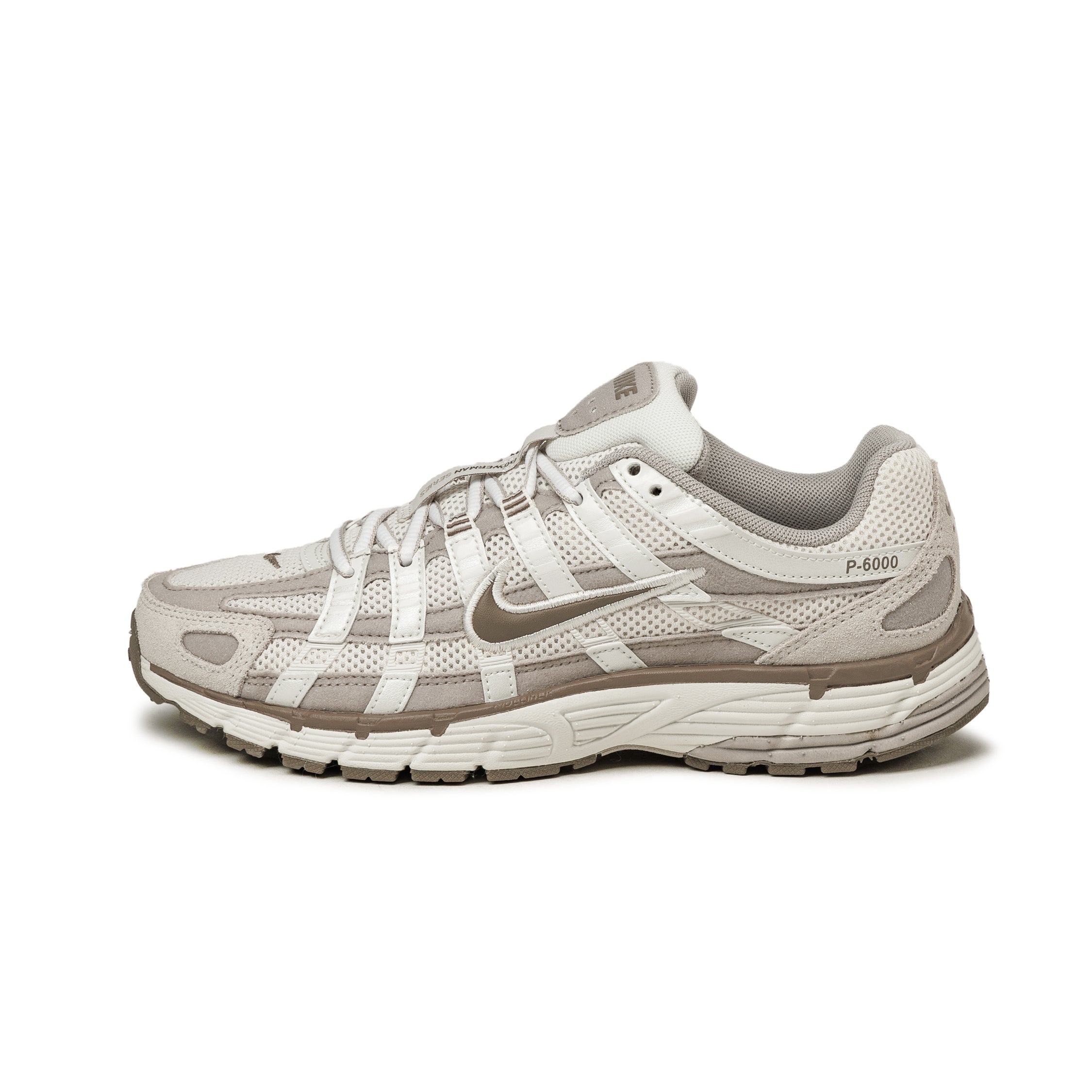 (Buy 1 pair and get 2 pairs free, get 3 pairs of shoes for the price of 1 pair)Nike Wmns P-6000