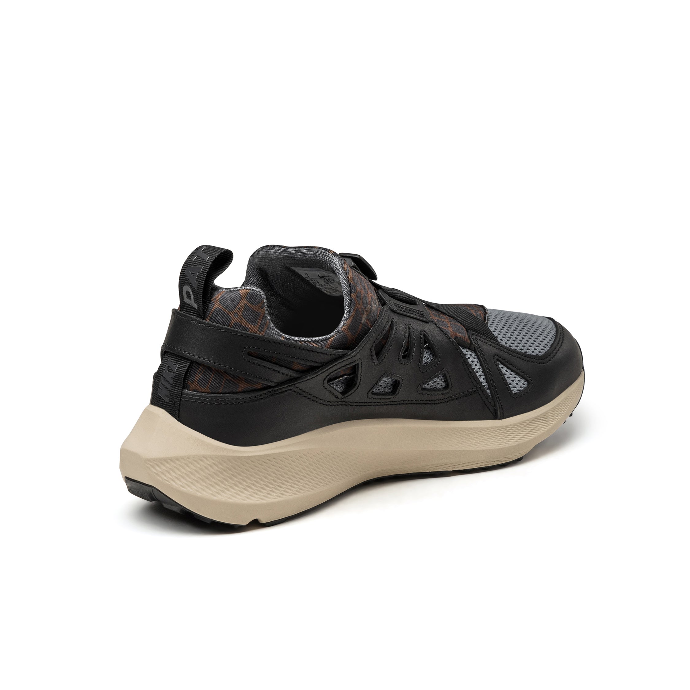 (Buy 1 pair and get 2 pairs free, get 3 pairs of shoes for the price of 1 pair)Nike x Patta Air Huarache 20Y24