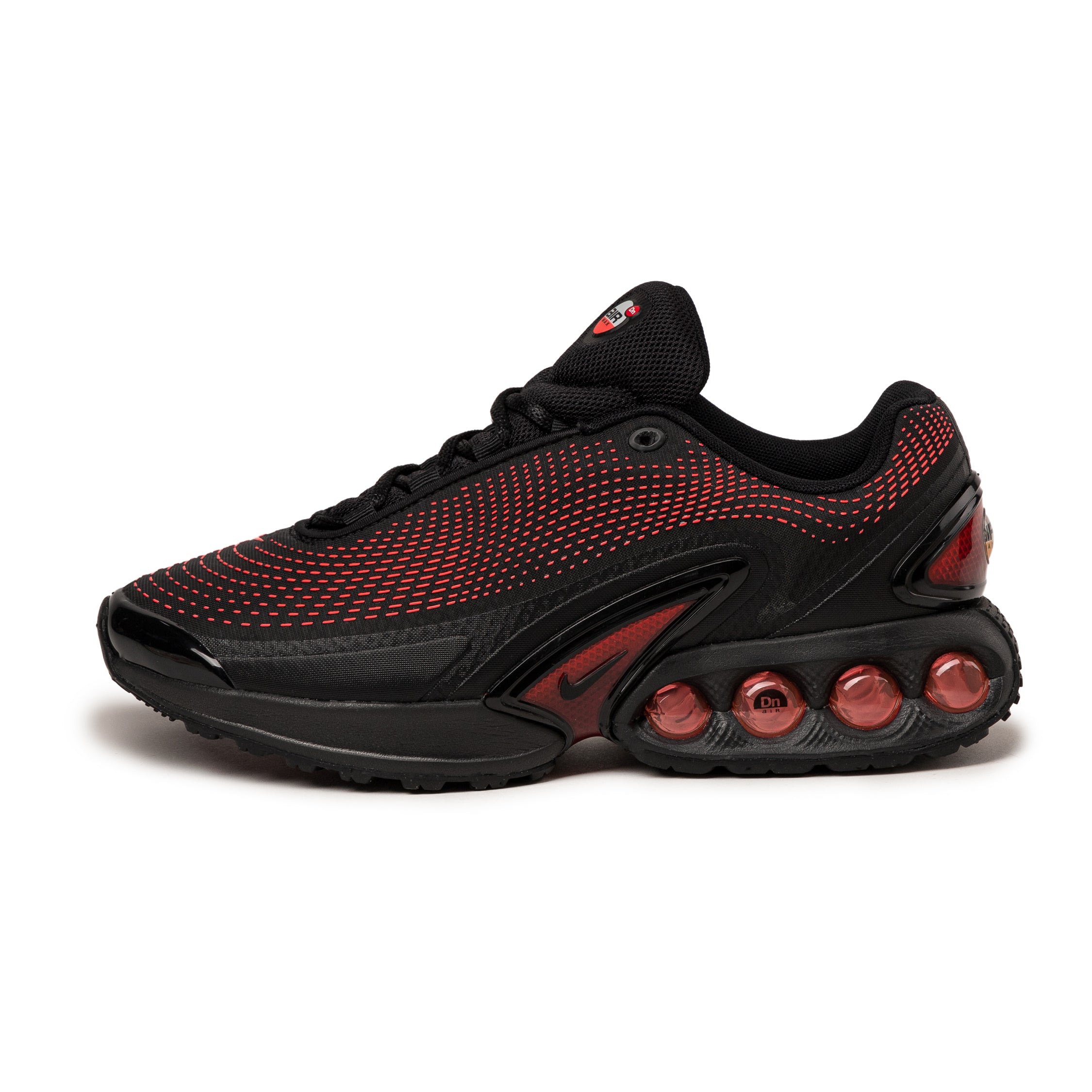 (Buy 1 pair and get 2 pairs free, get 3 pairs of shoes for the price of 1 pair)Nike Air Max DN