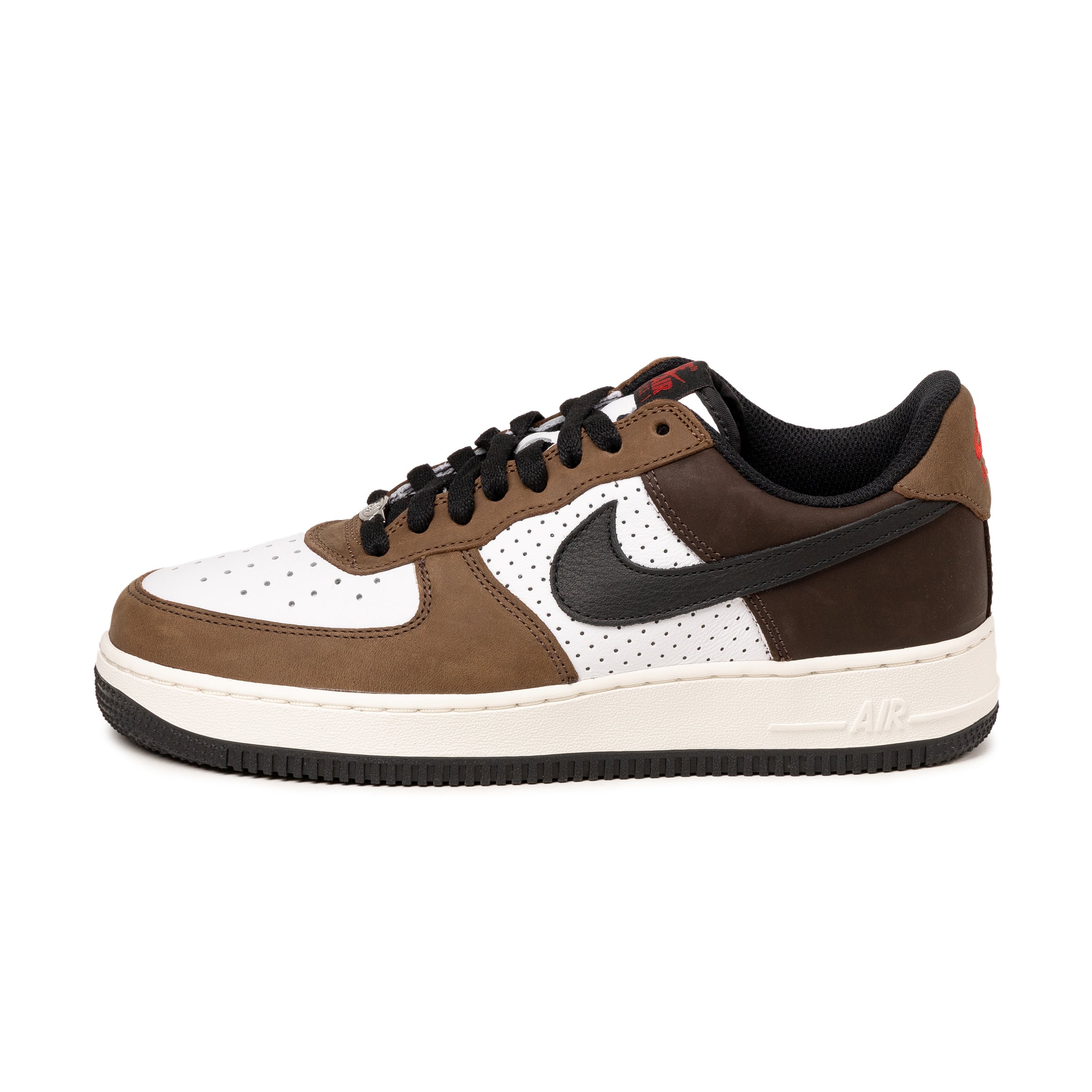 (Buy 1 pair and get 2 pairs free, get 3 pairs of shoes for the price of 1 pair)Nike Air Force 1 Low Retro