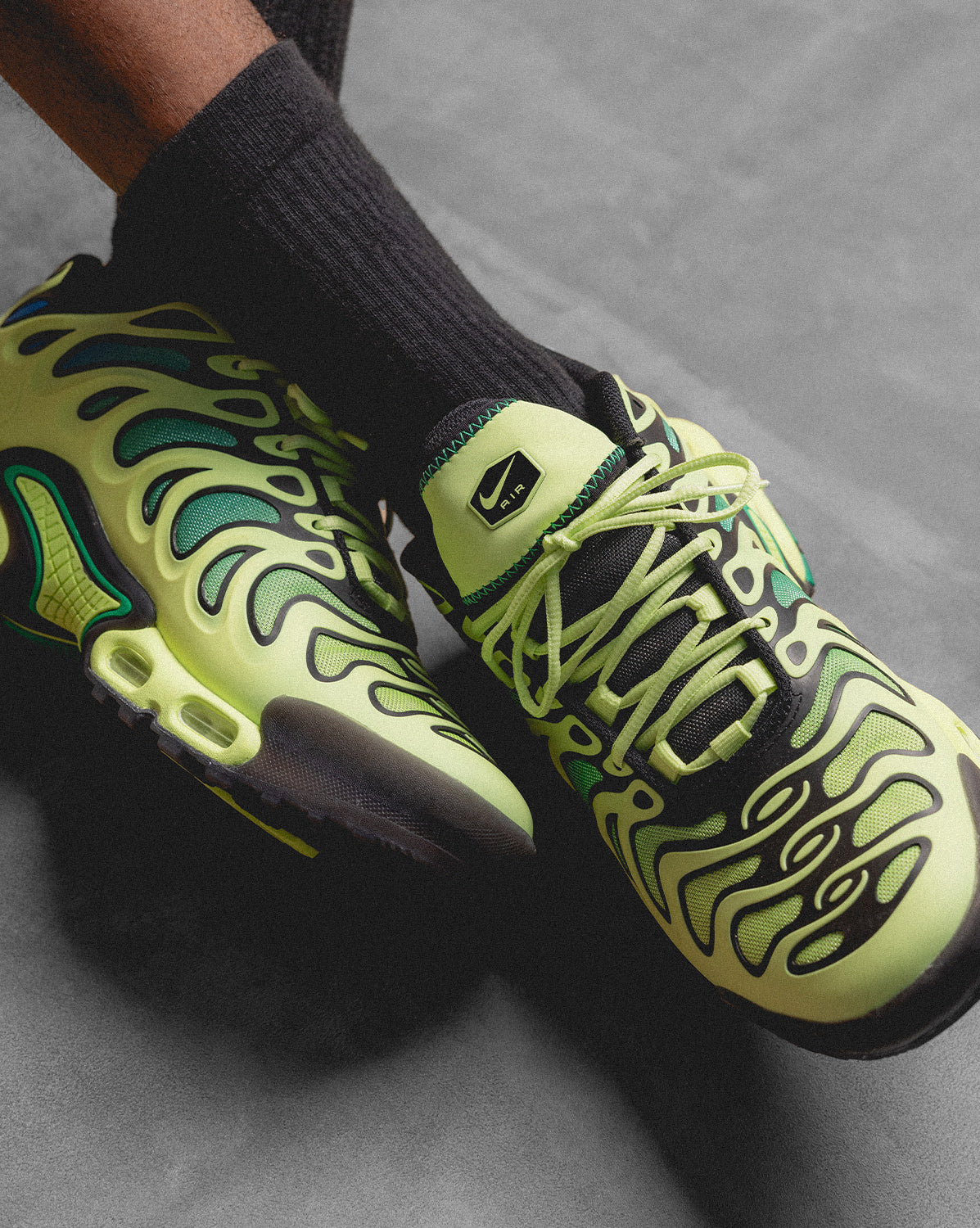(Buy 1 pair and get 2 pairs free, get 3 pairs of shoes for the price of 1 pair)Nike Air Max Plus Drift