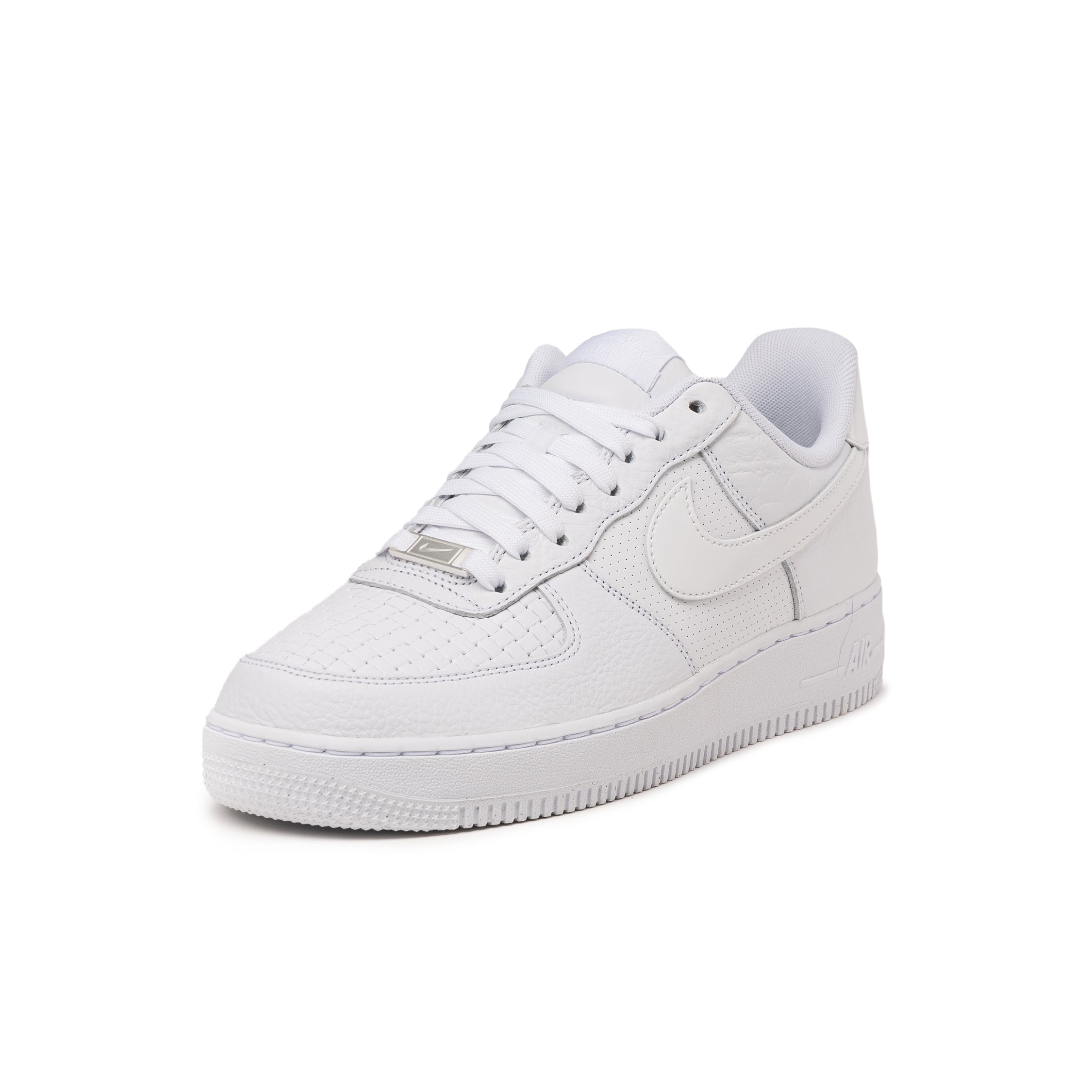 (Buy 1 pair and get 2 pairs free, get 3 pairs of shoes for the price of 1 pair)Nike Air Force 1 '07 LX