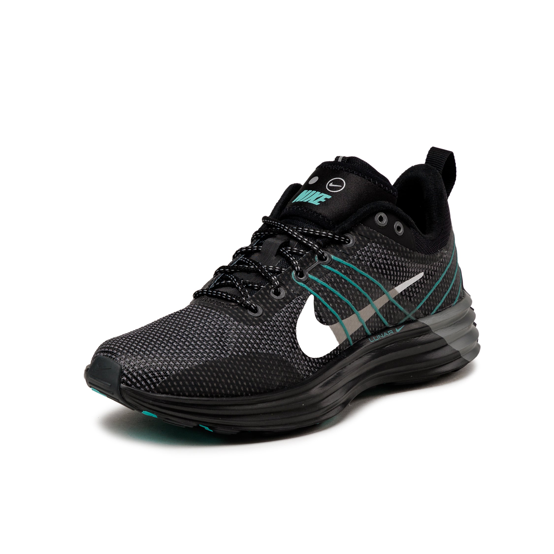 (Buy 1 pair and get 2 pairs free, get 3 pairs of shoes for the price of 1 pair)Nike Lunar Roam PRM
