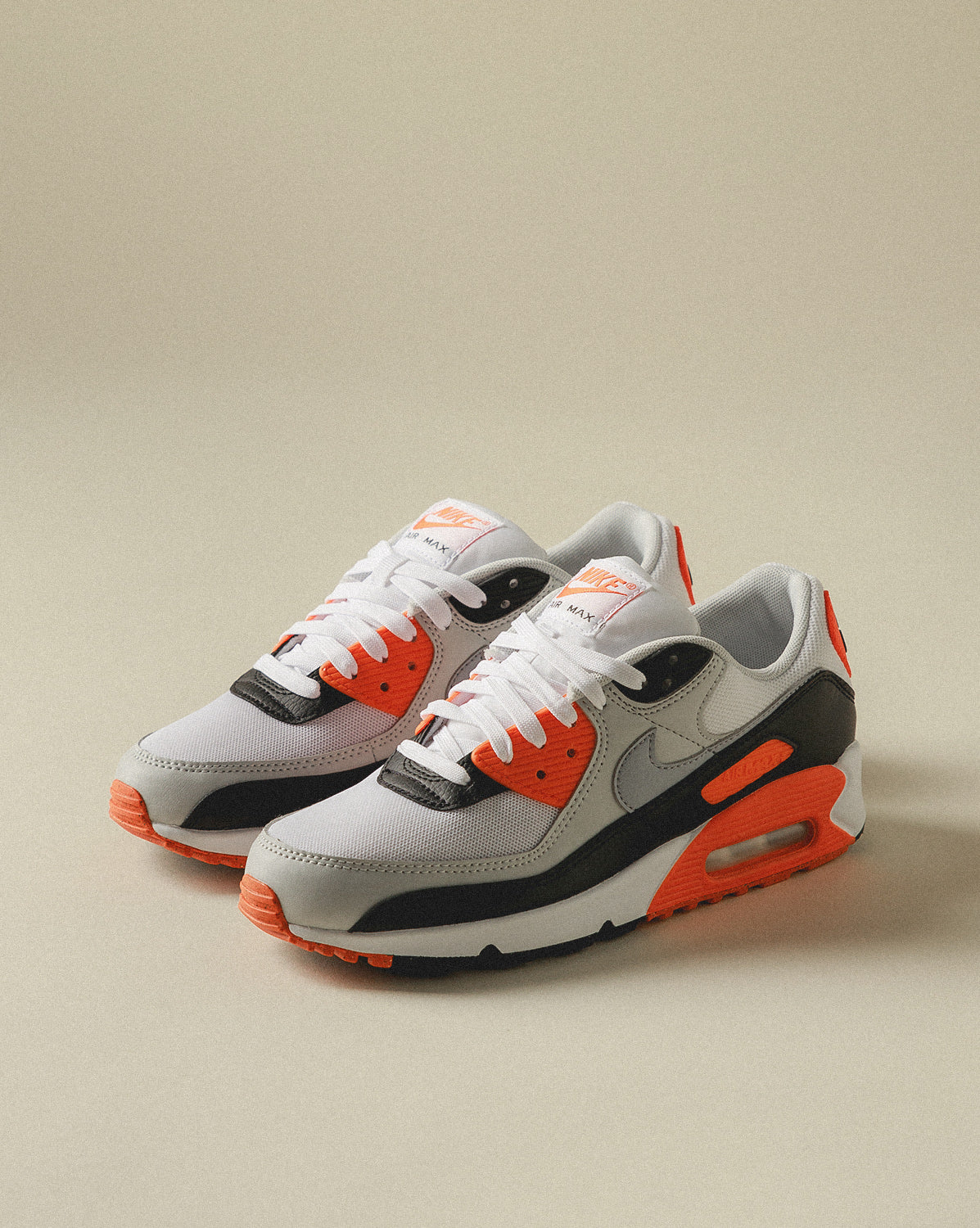 (Buy 1 pair and get 2 pairs free, get 3 pairs of shoes for the price of 1 pair)Nike Wmns Air Max 90