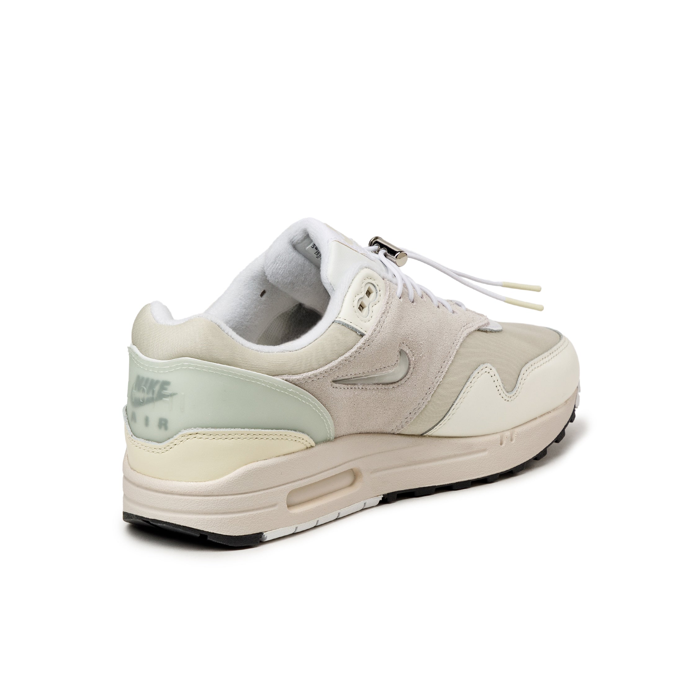 (Buy 1 pair and get 2 pairs free, get 3 pairs of shoes for the price of 1 pair)Nike Air Max 1 Premium *No Bubble*