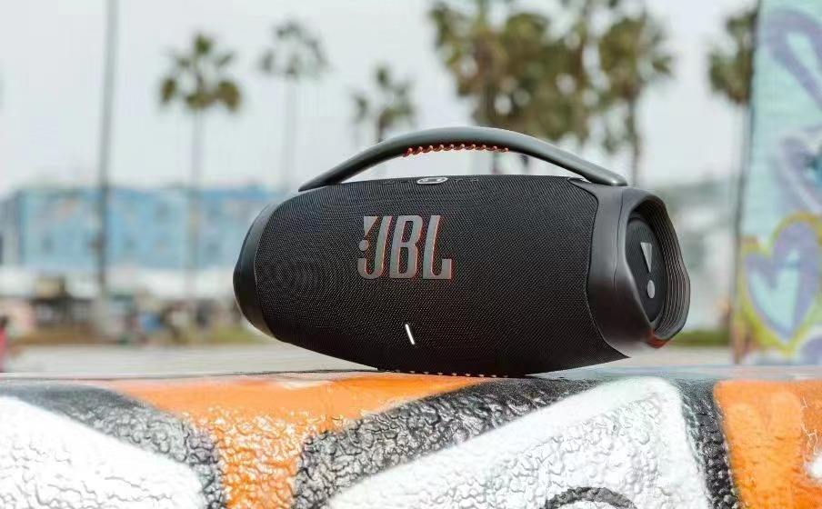 JBL 3 BT5.0 Outdoor Party Box Subwoofer