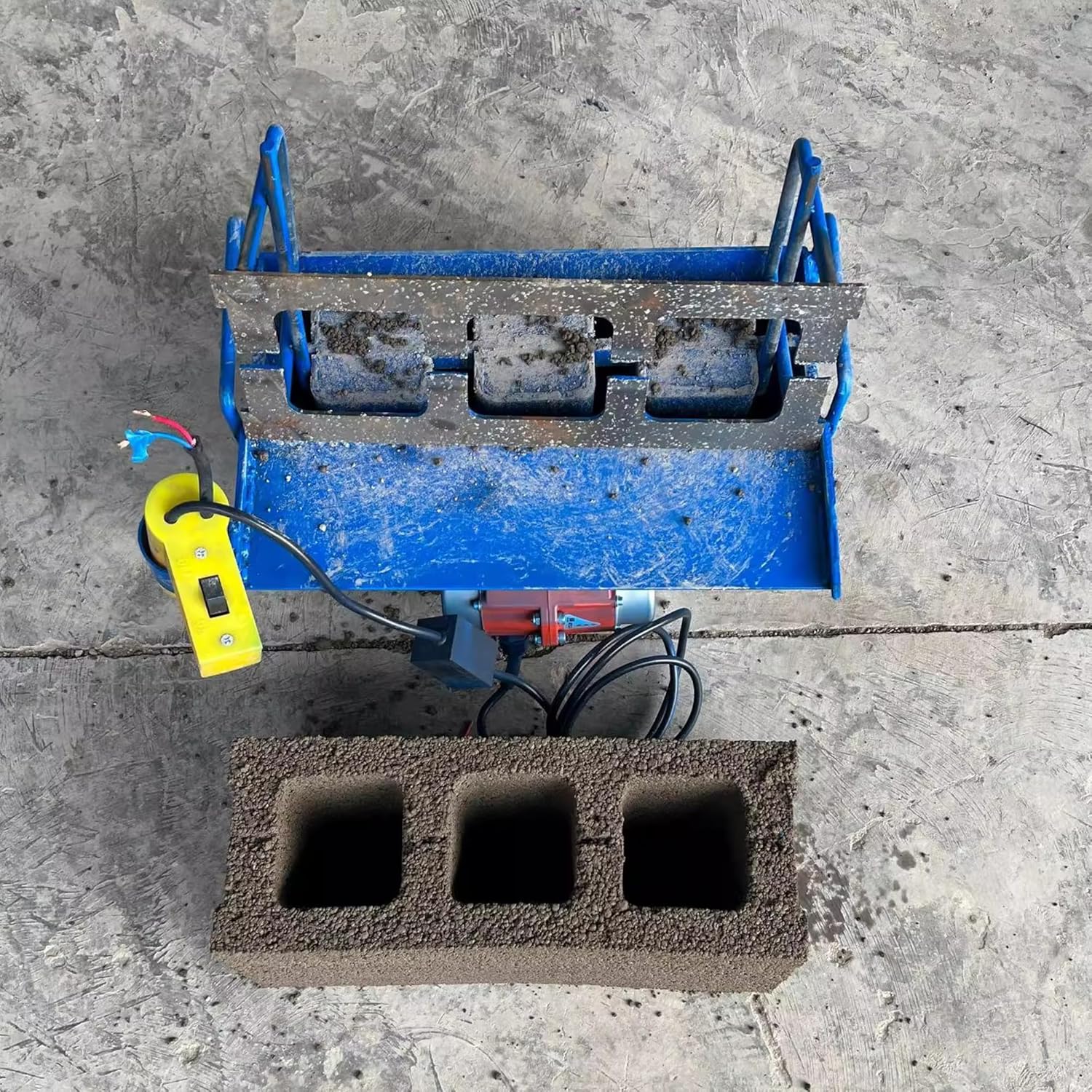 ⏰CLEARANCE SALE!⏰Portable Cement Block Machine for Construction & Paving Projects