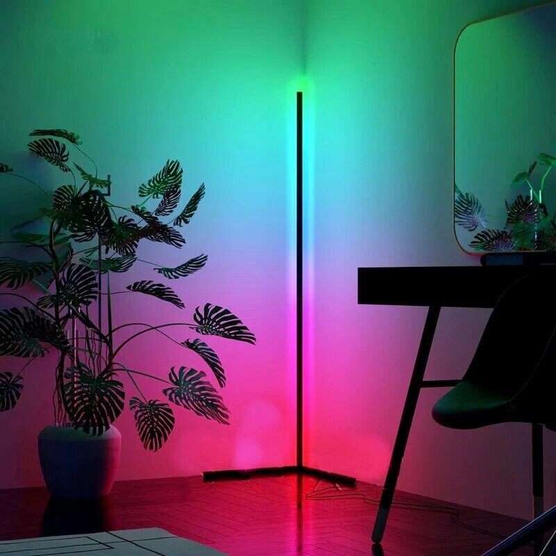 VIBRANT CORNER FLOOR LAMP WITH APP CONTROL