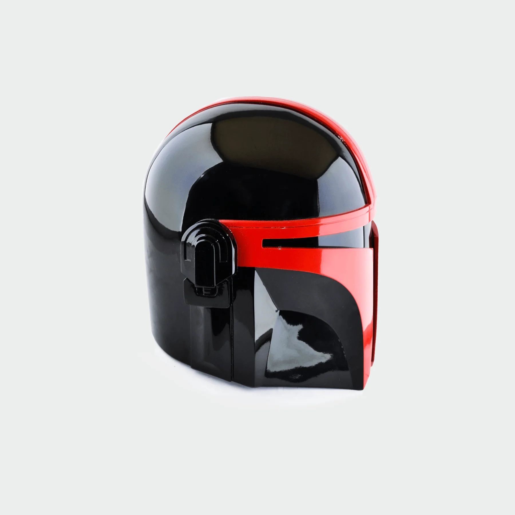 Mandalorian - Red Black Helmet