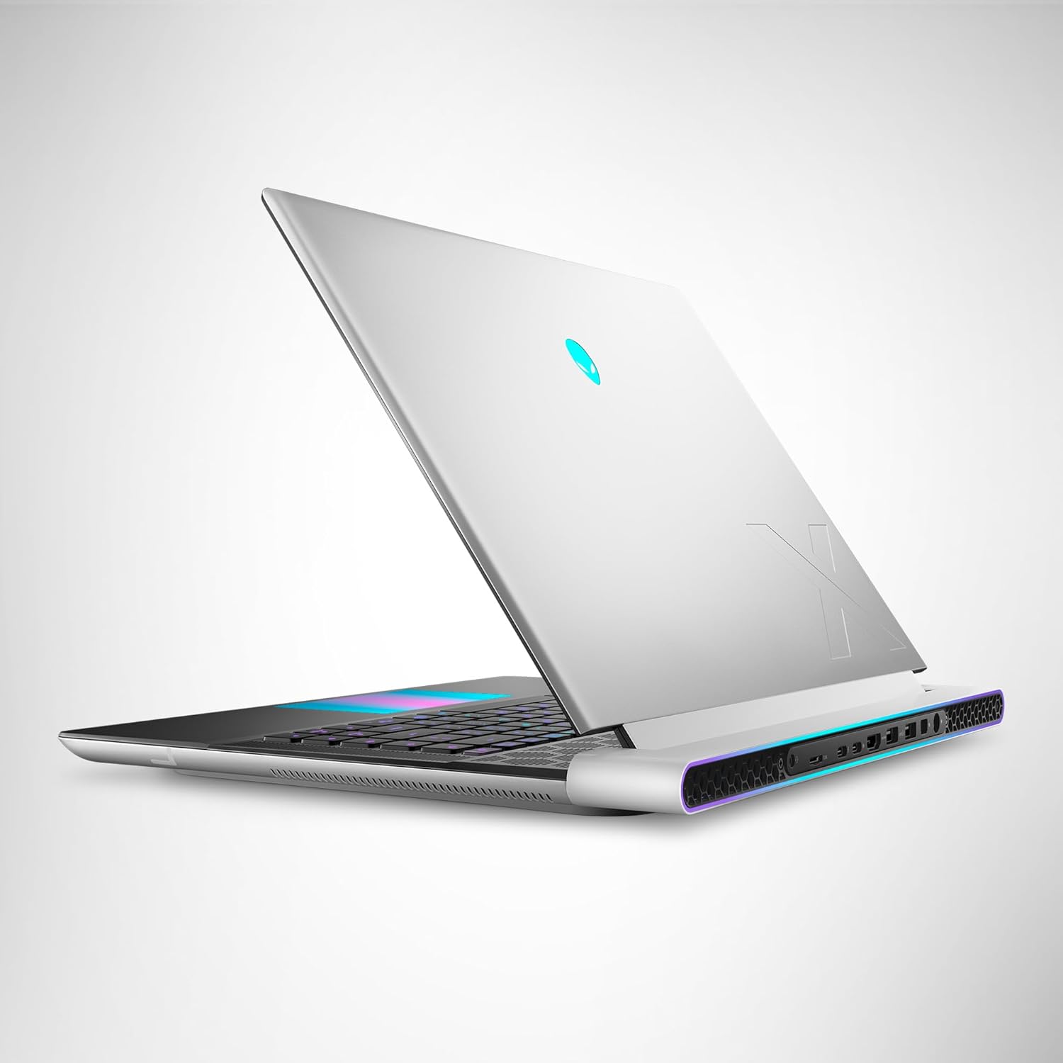 Alienware X16 R2 Gaming Laptop - 16-inch QHD+ 240Hz 3ms Display, Intel Core Ultra 7-155H, 16GB LPDDR5X RAM, 1TB SSD, NVIDIA GeForce RTX 4070 8GB GDDR6, Windows 11 Home, Onsite Service - Lunar Silver